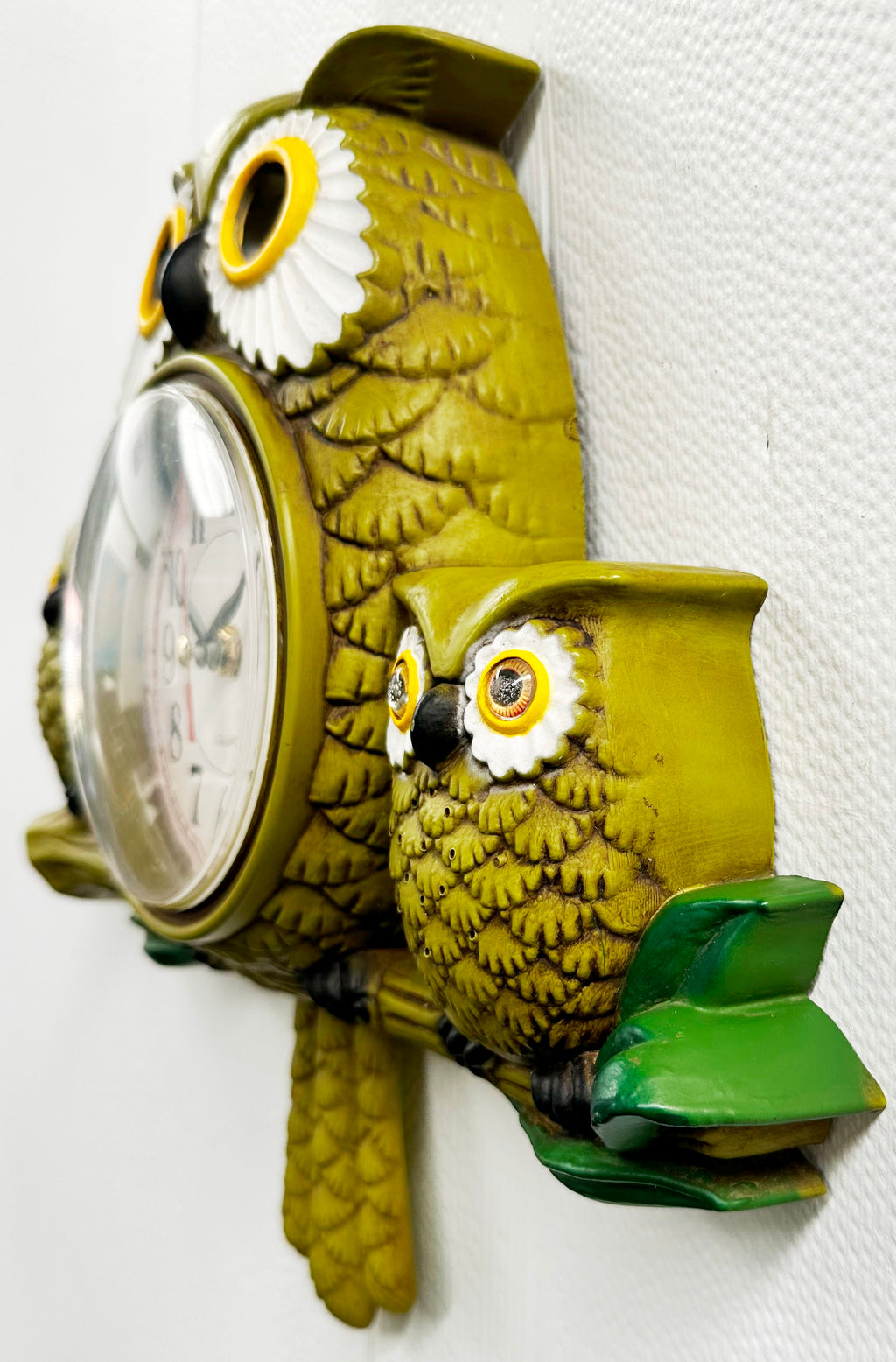 Vintage Trio Owl Eye Moving Pendulum Kitchen Wall Clock | Adelaide Clocks
