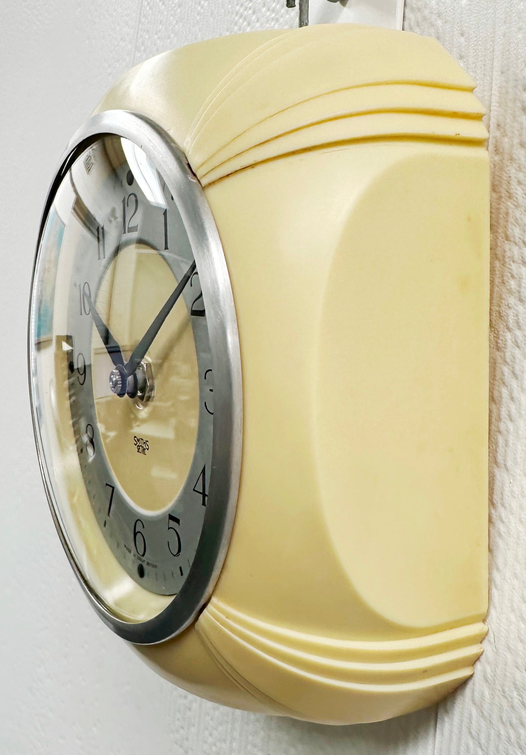 Vintage Smiths Sectric Bakelite Kitchen Battery Wall Clock | Adelaide Clocks