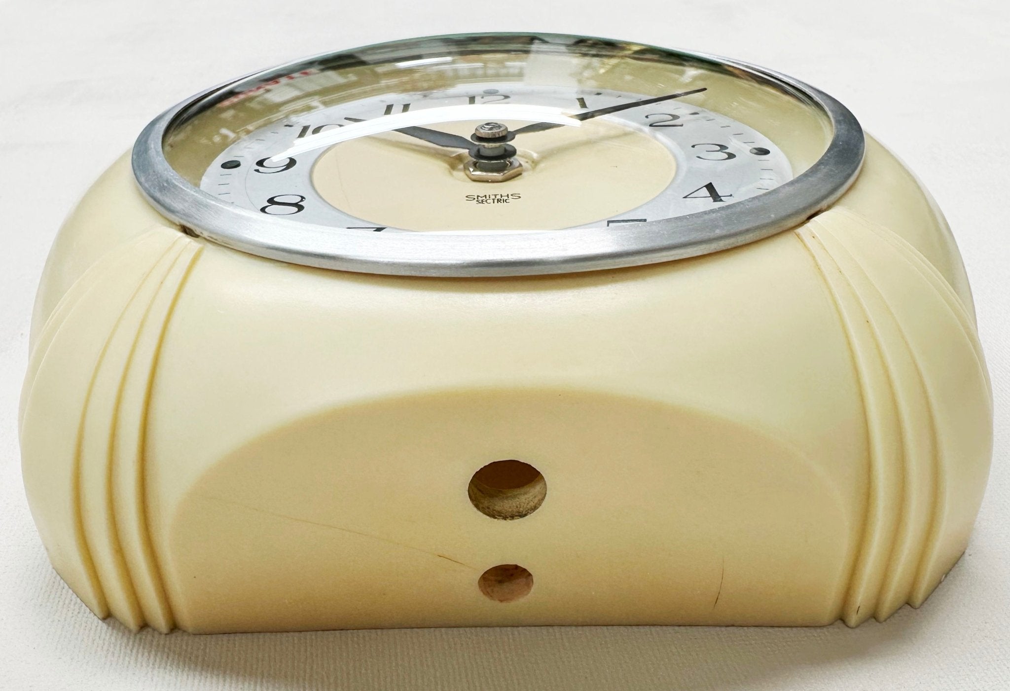 Vintage Smiths Sectric Bakelite Kitchen Battery Wall Clock | Adelaide Clocks