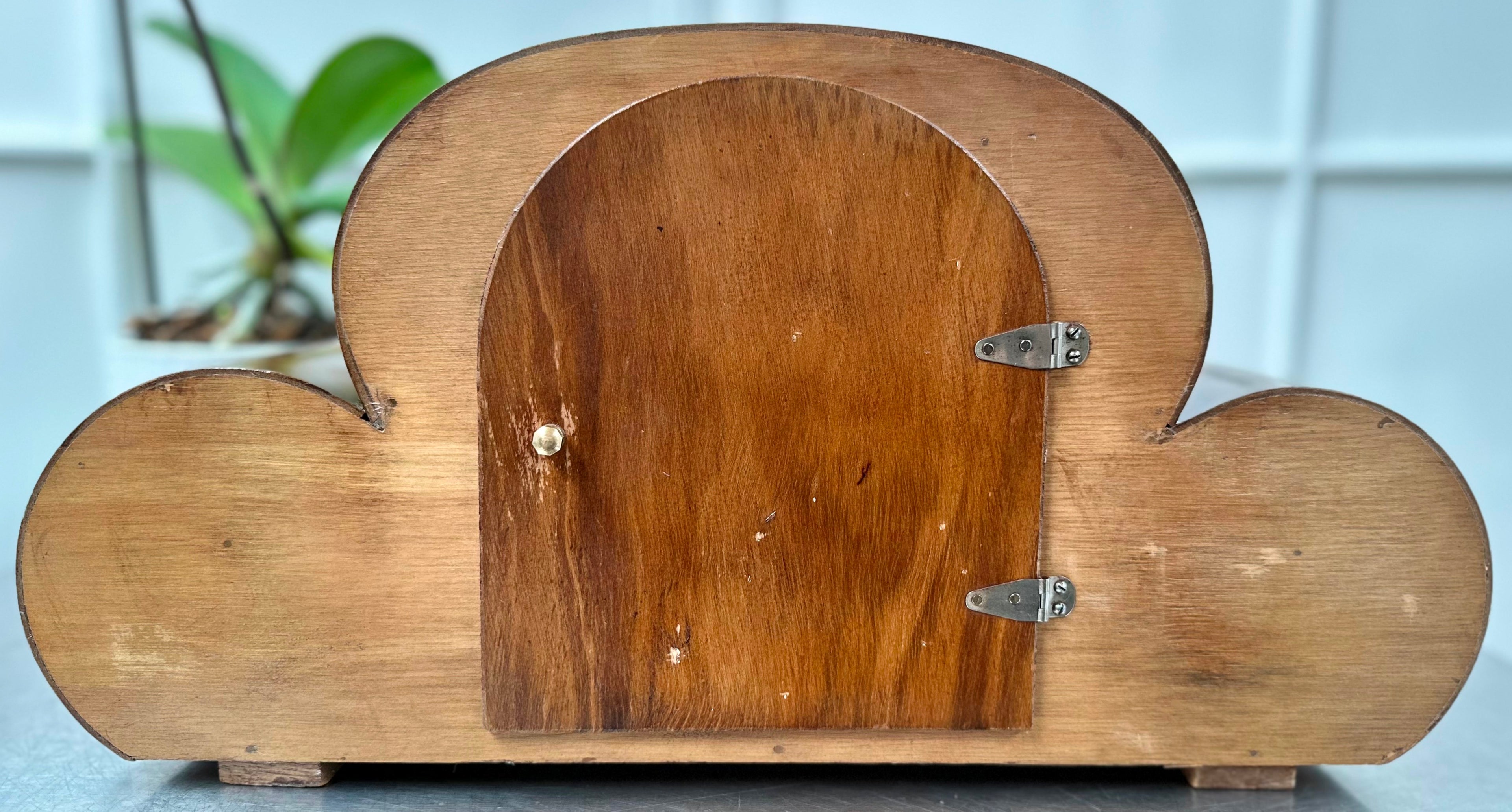 Vintage Art Deco URGOS Quartz Retro Mantel Clock | Adelaide Clocks