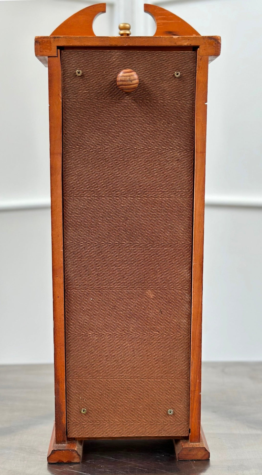 Antique Brooklyn Wood Grain Battery U.S.A. Mantel Clock | Adelaide Clocks