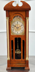 Antique Brooklyn Wood Grain Battery U.S.A. Mantel Clock | Adelaide Clocks