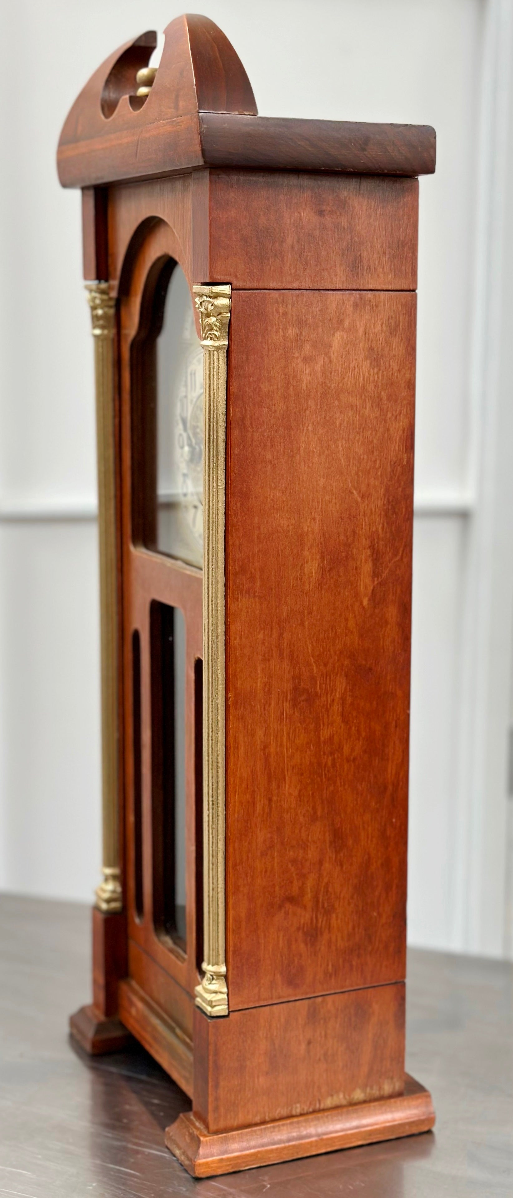 Antique Brooklyn Wood Grain Battery U.S.A. Mantel Clock | Adelaide Clocks