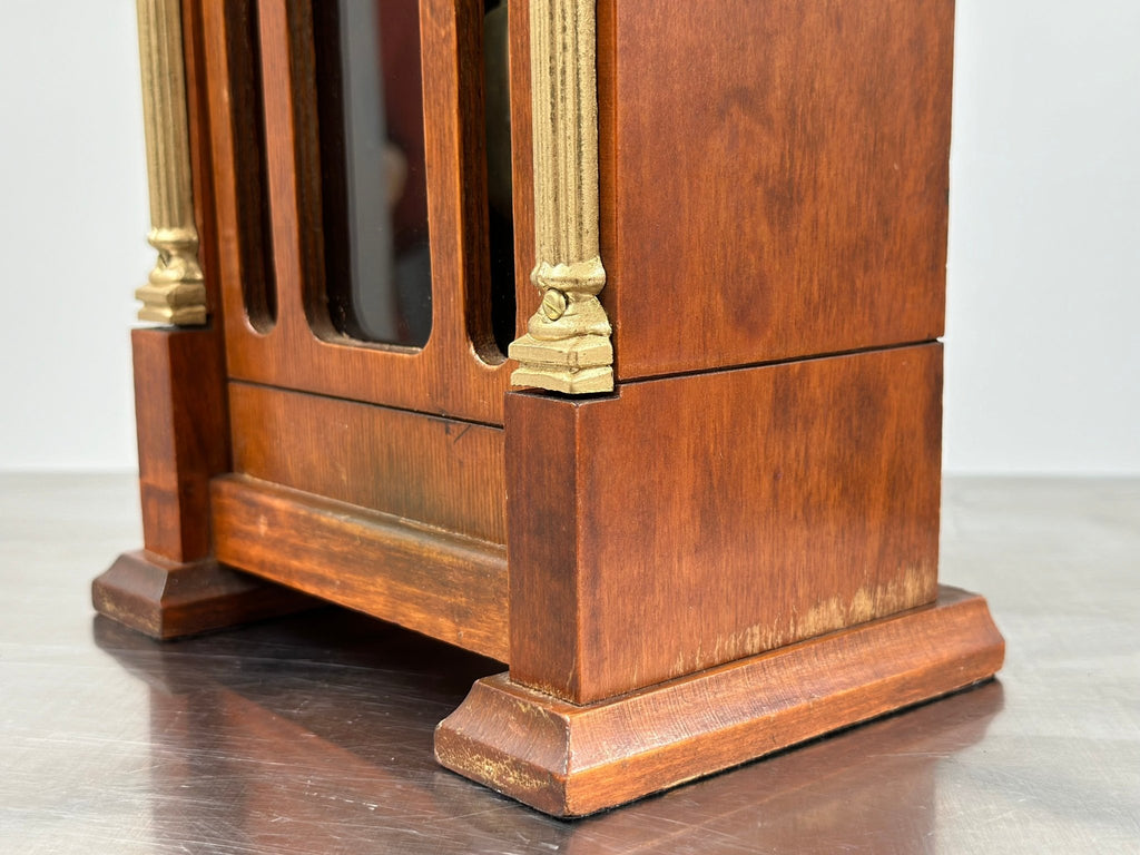 Antique Brooklyn Wood Grain Battery U.S.A. Mantel Clock | Adelaide Clocks