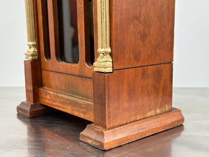 Antique Brooklyn Wood Grain Battery U.S.A. Mantel Clock | Adelaide Clocks