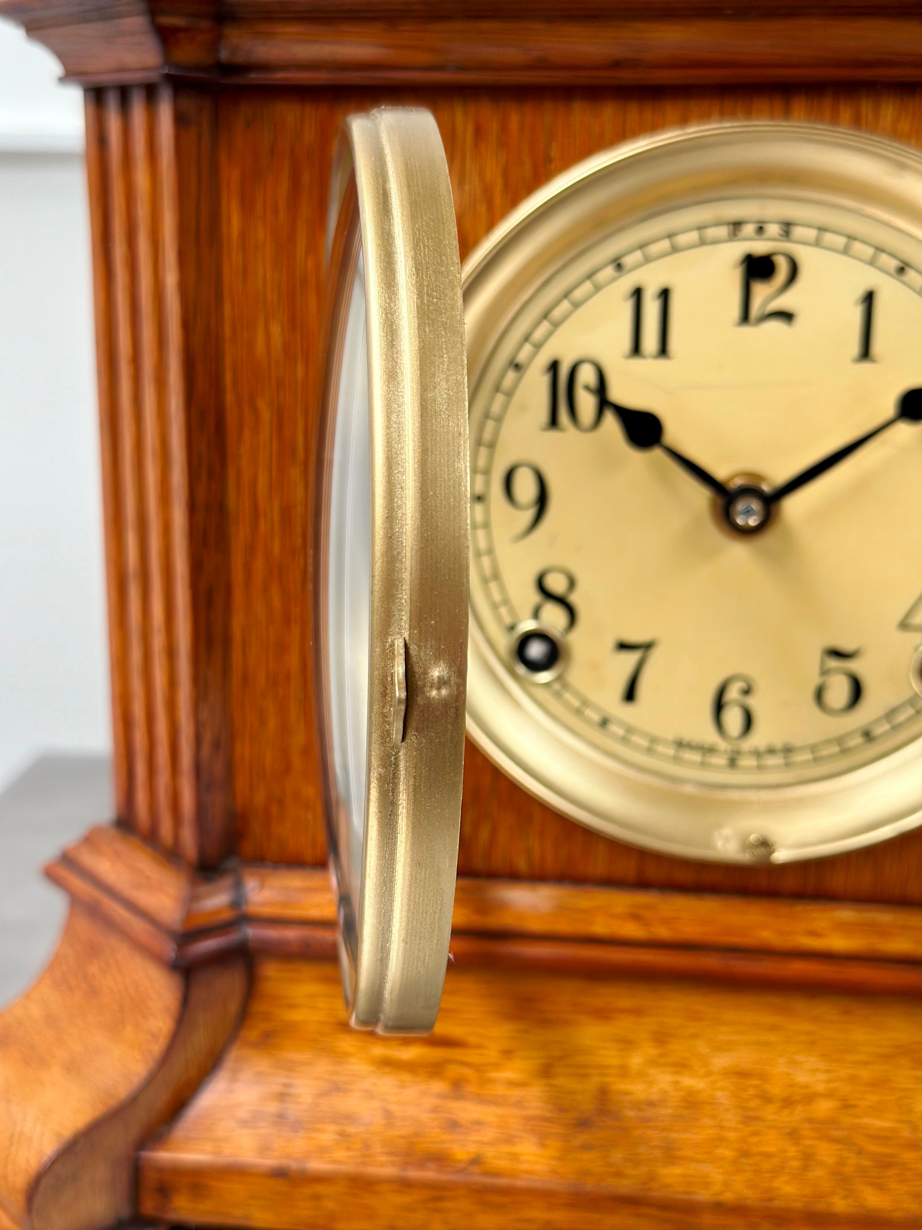 Antique Oak Wood Grain Battery Mantel Clock | Adelaide Clocks