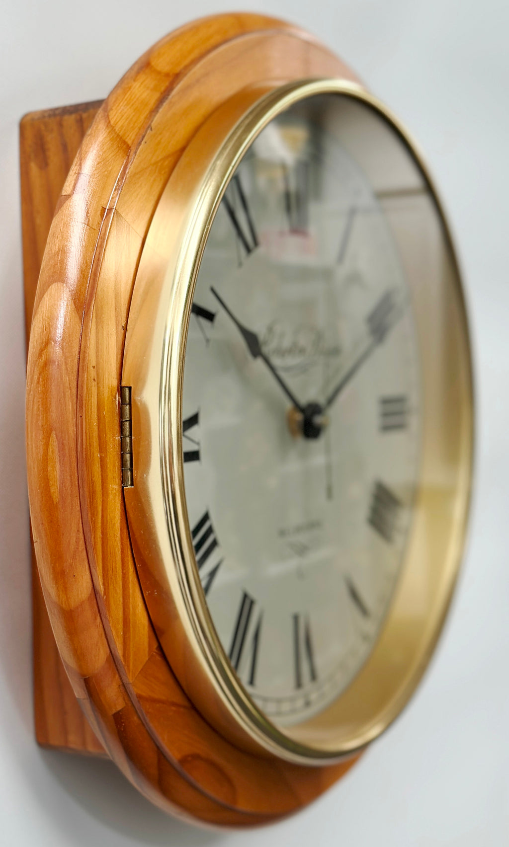 Vintage Melbourne Australia Station Battery Wall Clock  | Adelaide Clocks