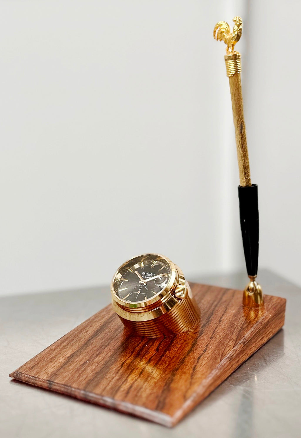Vintage exclusiv Desk Calendar Clock Watch with Rooster Pen Holder | Adelaide Clocks