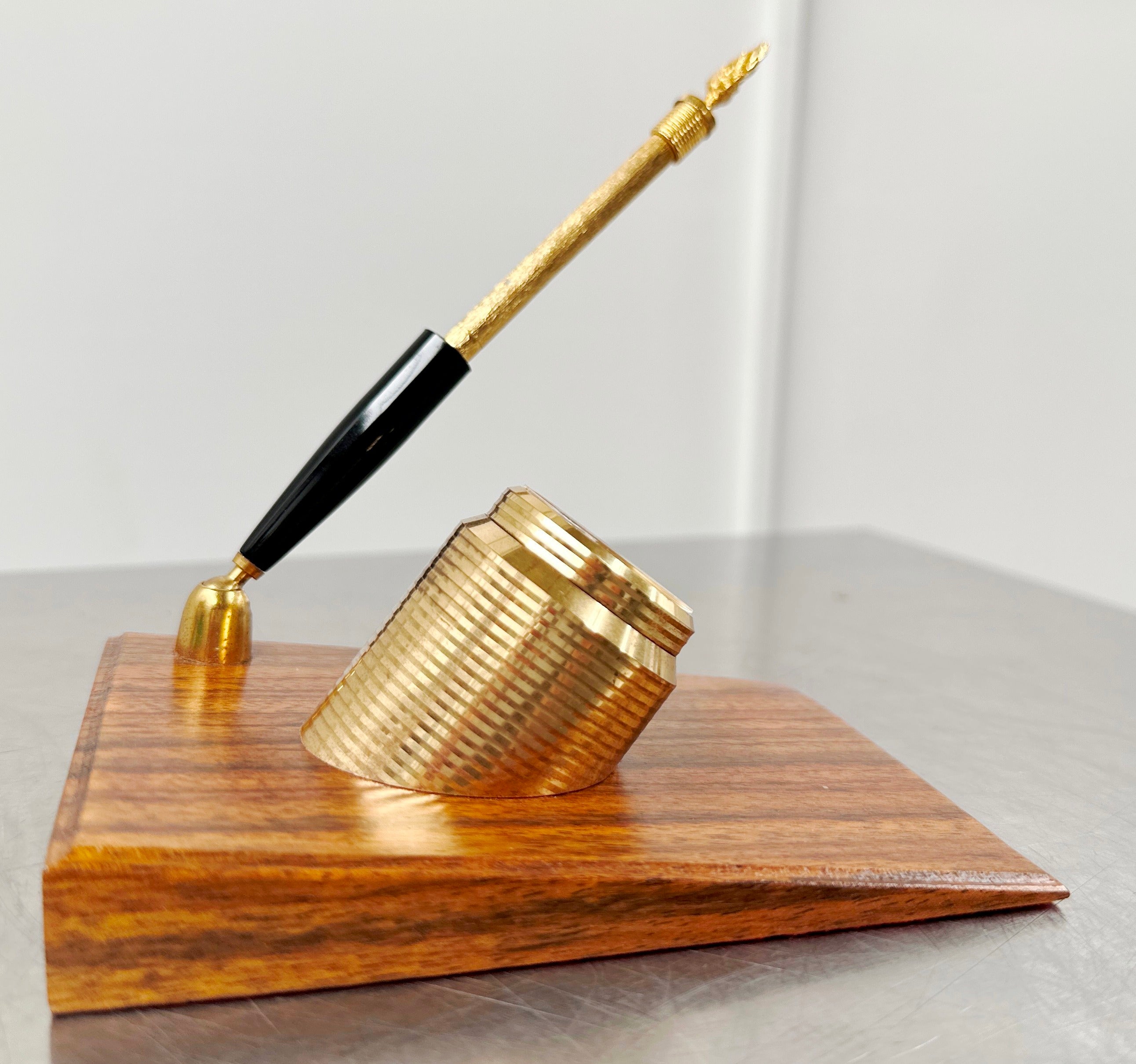 Vintage exclusiv Desk Calendar Clock Watch with Rooster Pen Holder | Adelaide Clocks