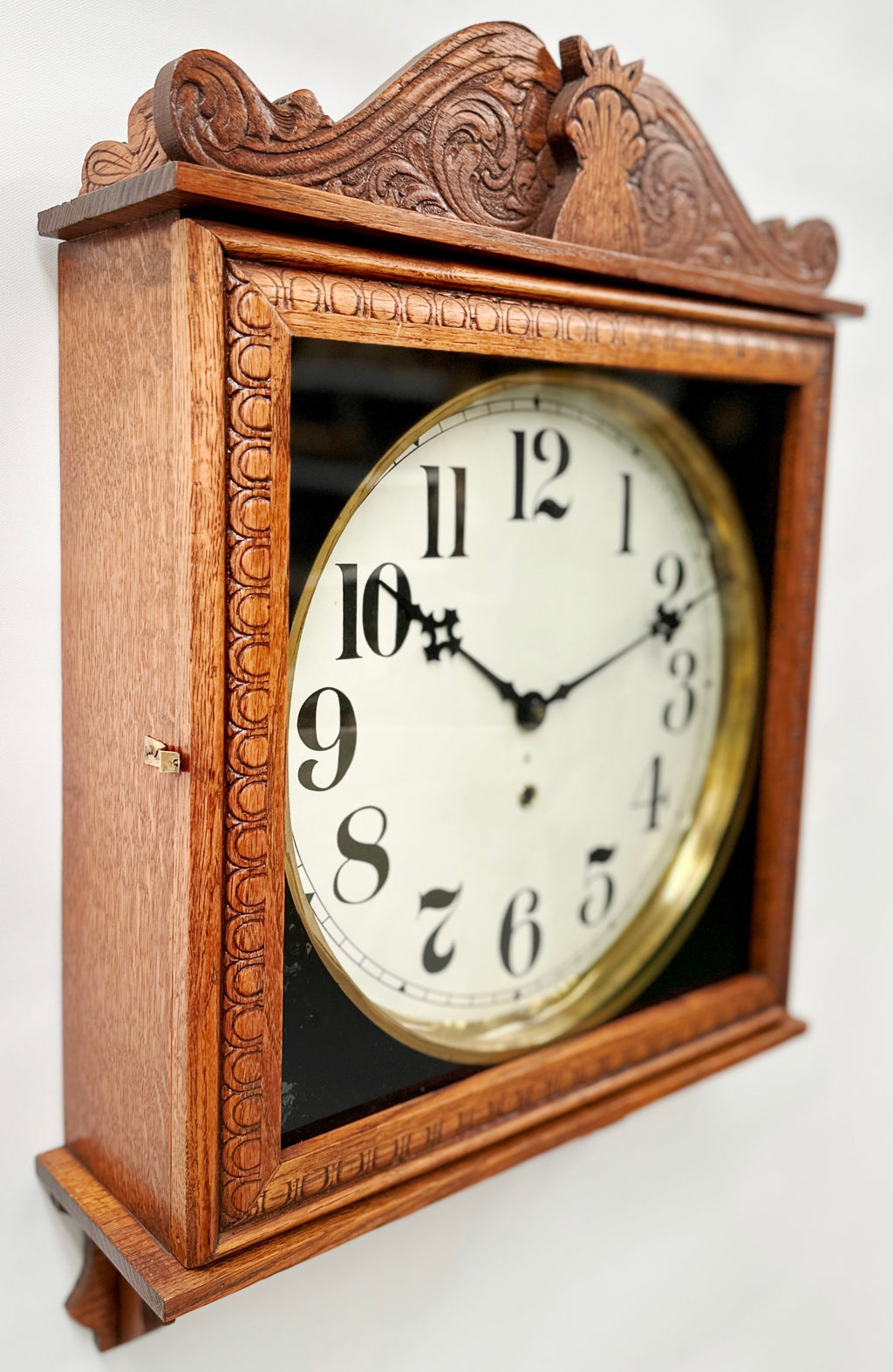 Antique Oak Wood GILBERT Wall Clock with Silent Tick-Tock Movement | Adelaide Clocks