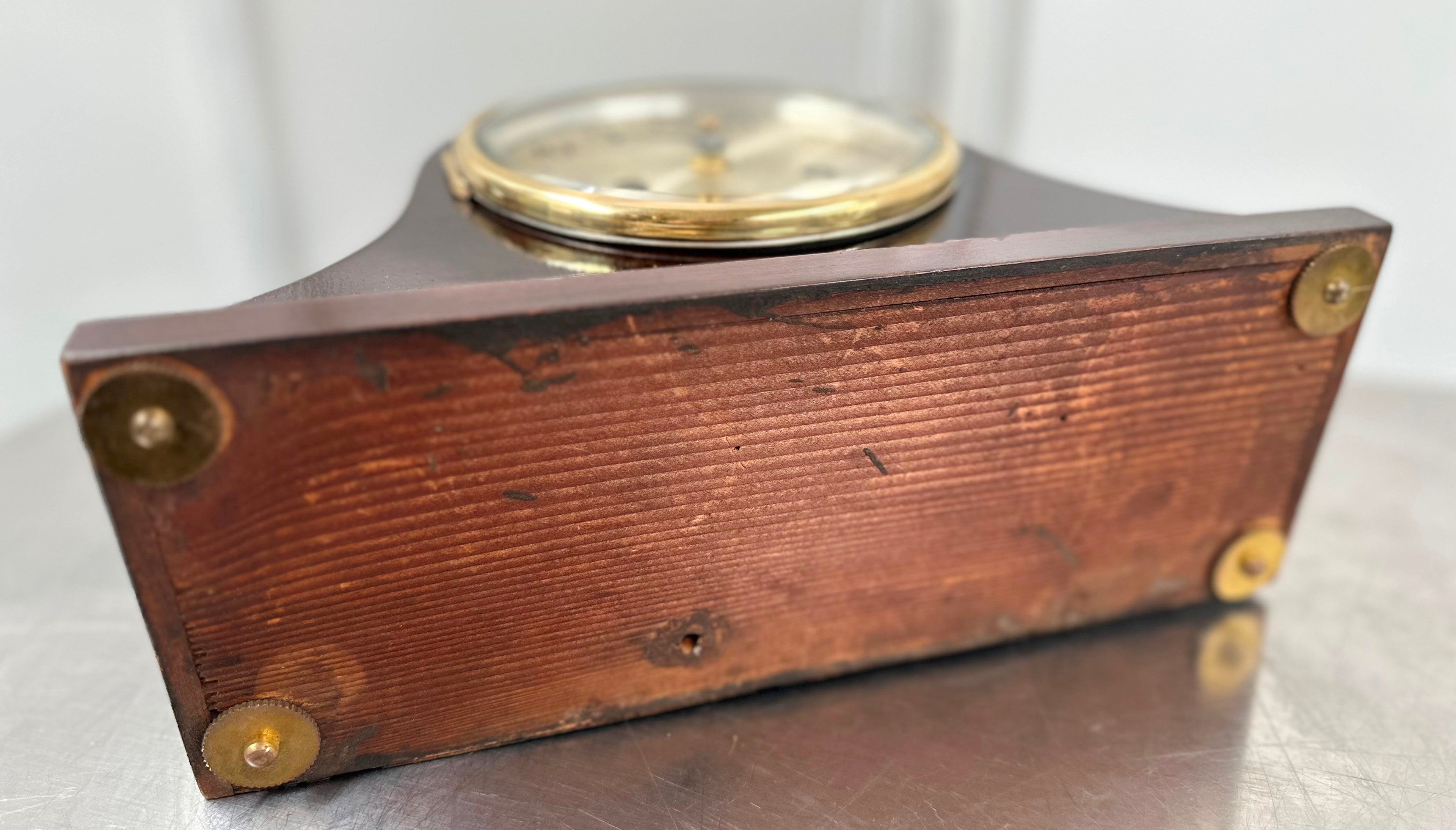 Vintage Art Deco Mahogany Wooden Battery Mantel Clock | Adelaide Clocks