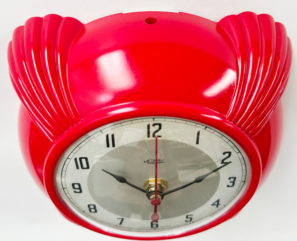 Metamec Red Clamshell Bakelite Sweeping Kitchen Wall Clock | Adelaide Clocks