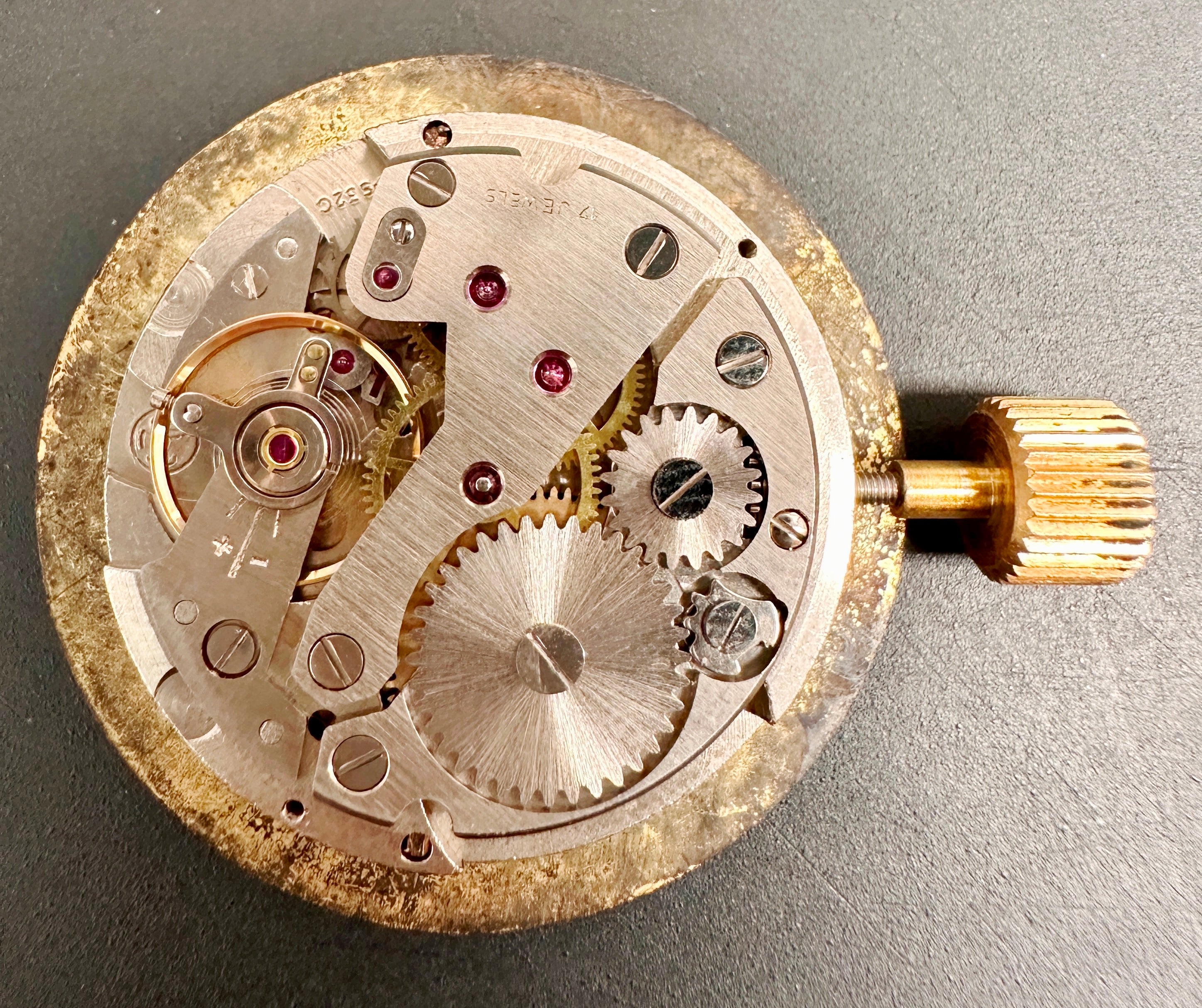 Vintage exclusiv Desk Calendar Clock Watch with Rooster Pen Holder | Adelaide Clocks
