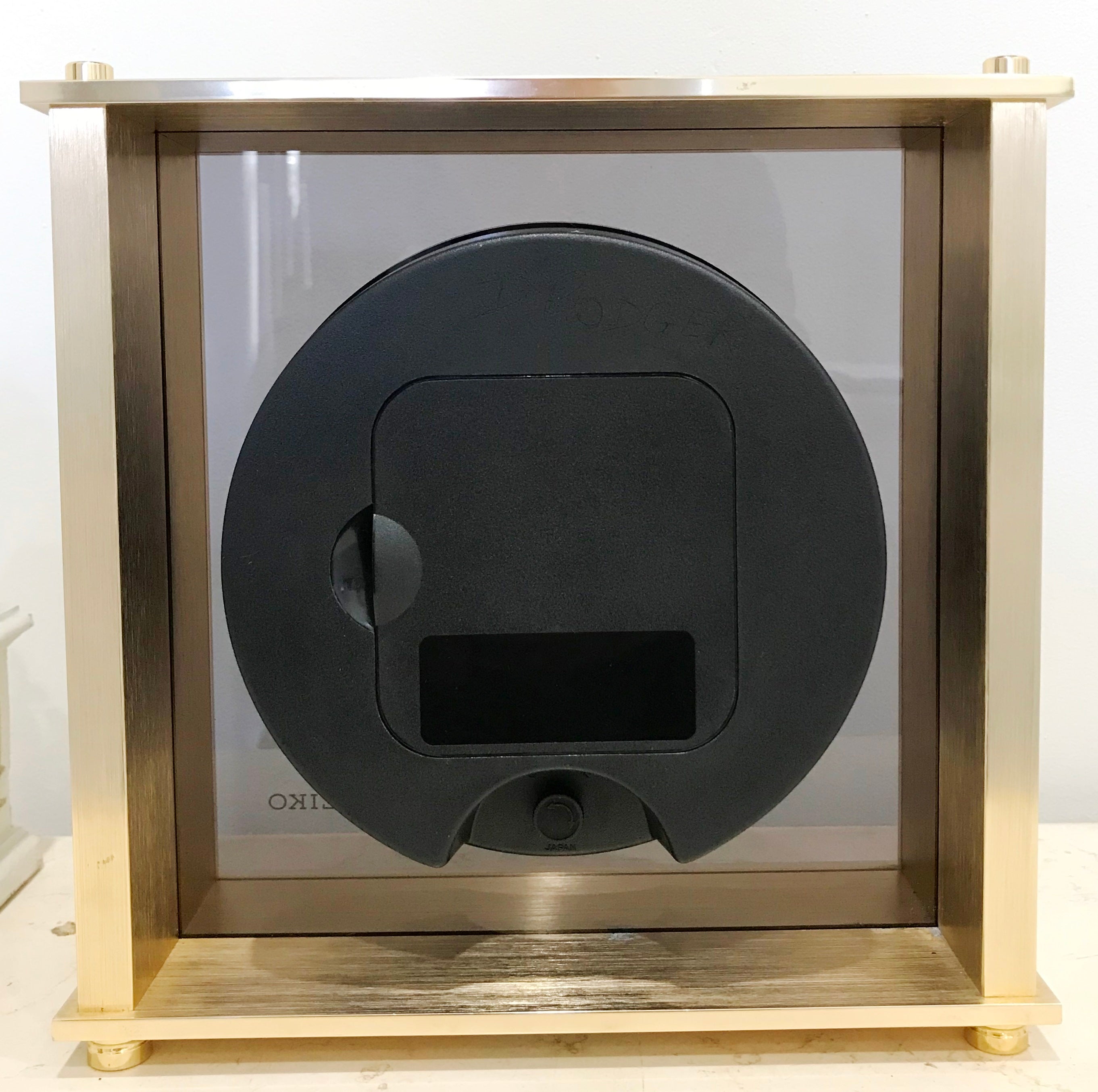 Original Vintage Battery Clock | eXibit collection