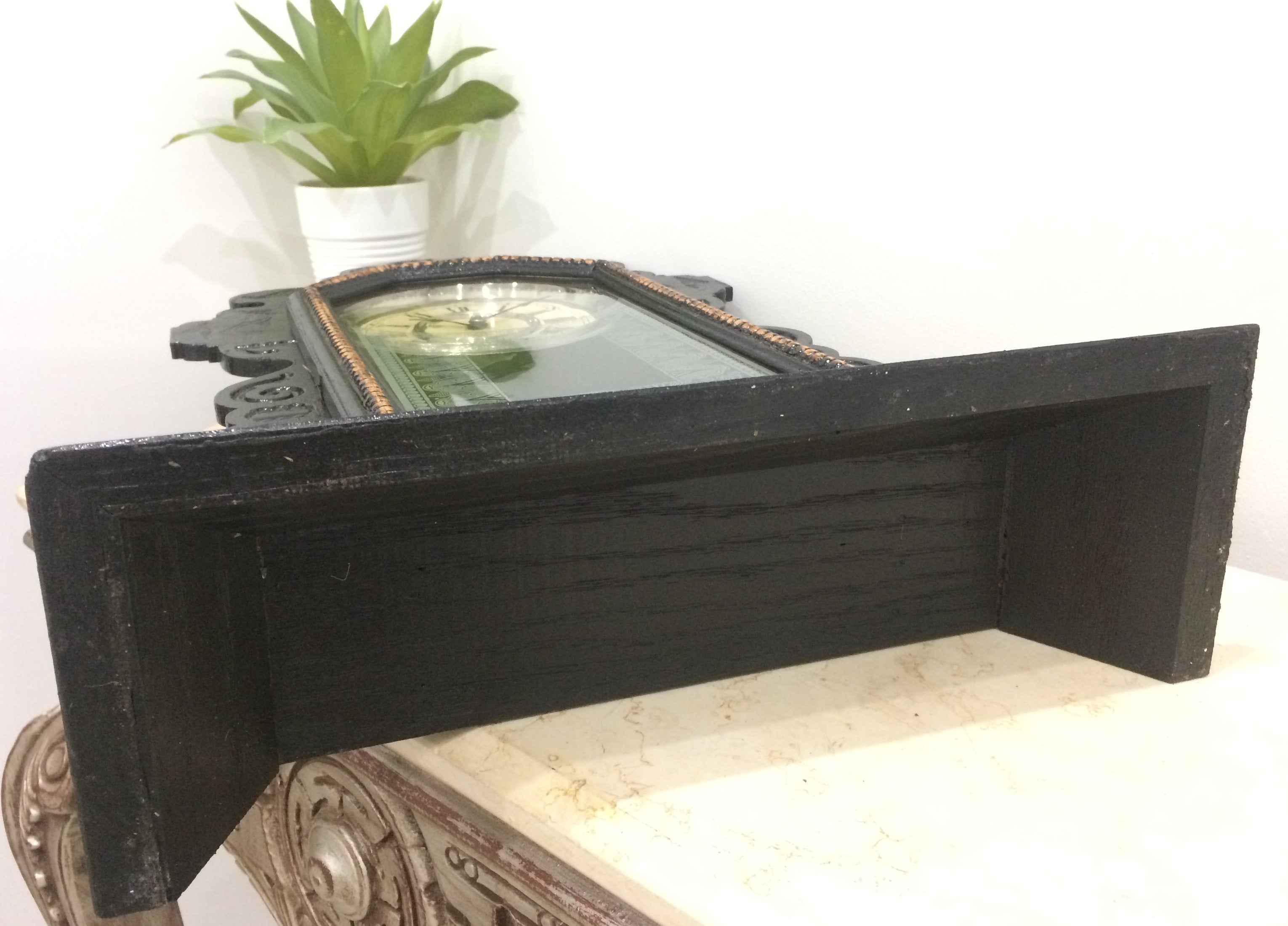 Antique Vintage Clocks & Décor | eXibit collection