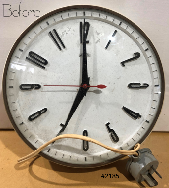 Vintage METAMEC Electric Wall School Clock | eXibit collection