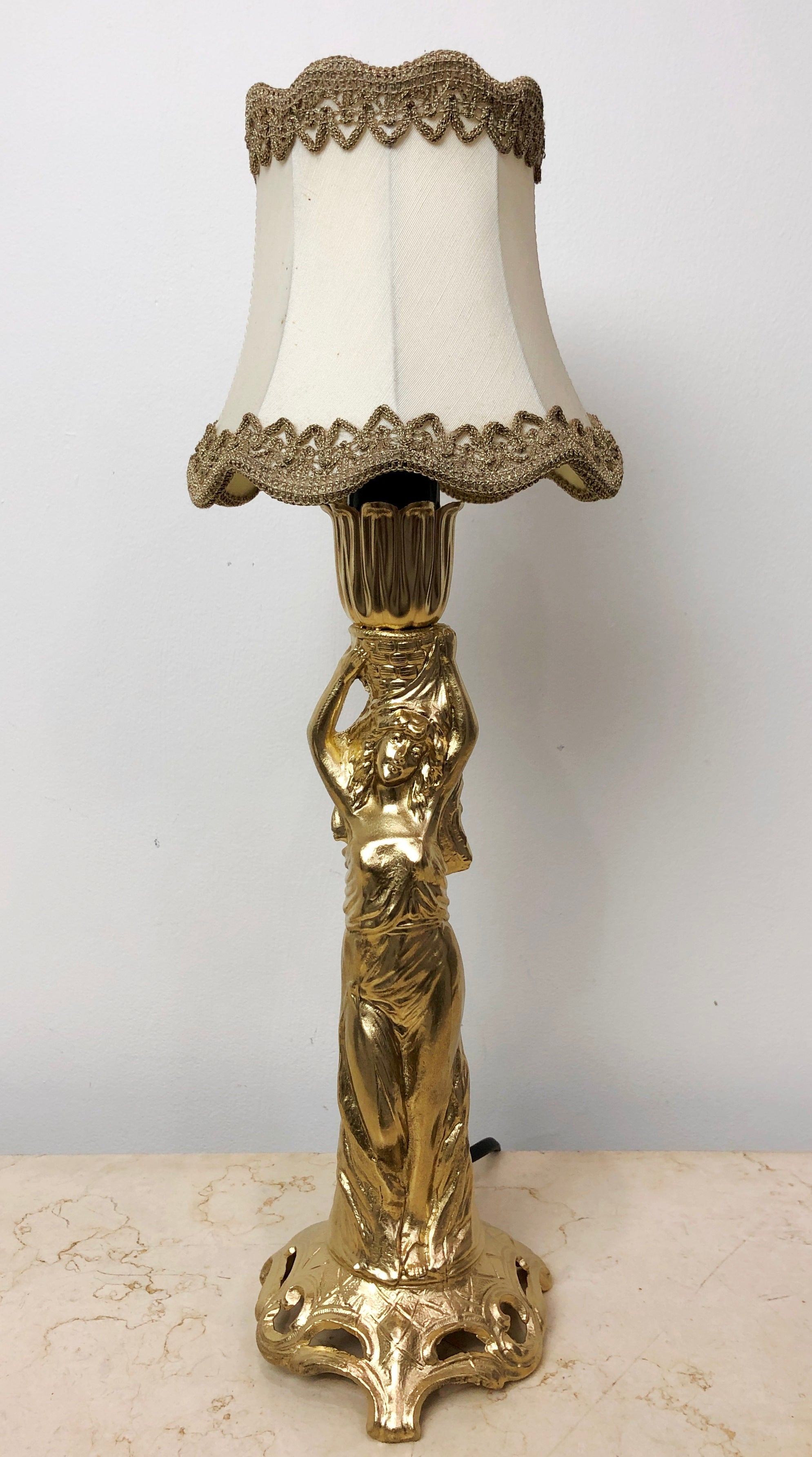 Vintage Lady Figure Gold Table Lamp | eXibit collection