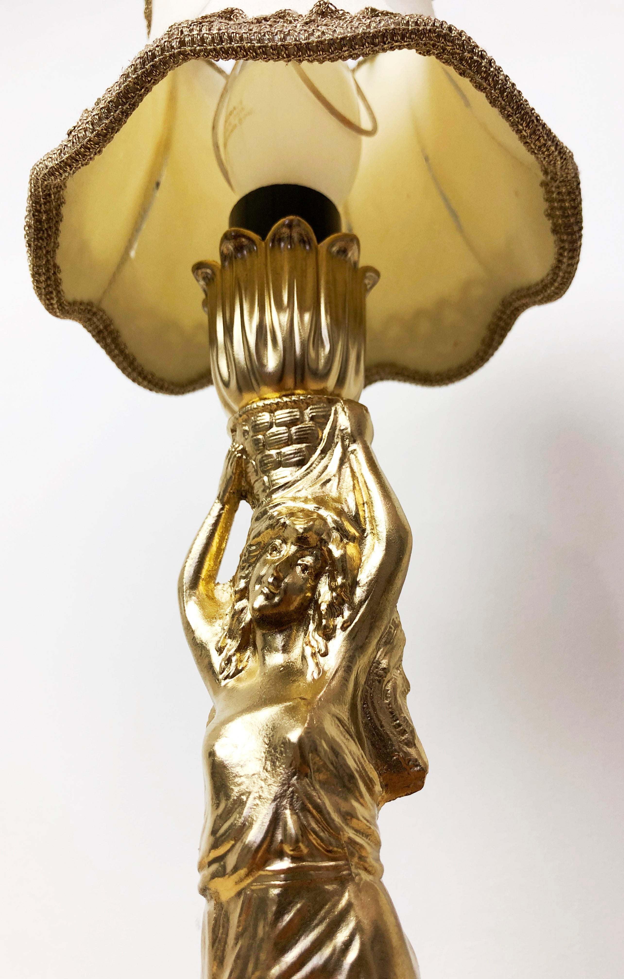 Vintage Lady Figure Gold Table Lamp | eXibit collection