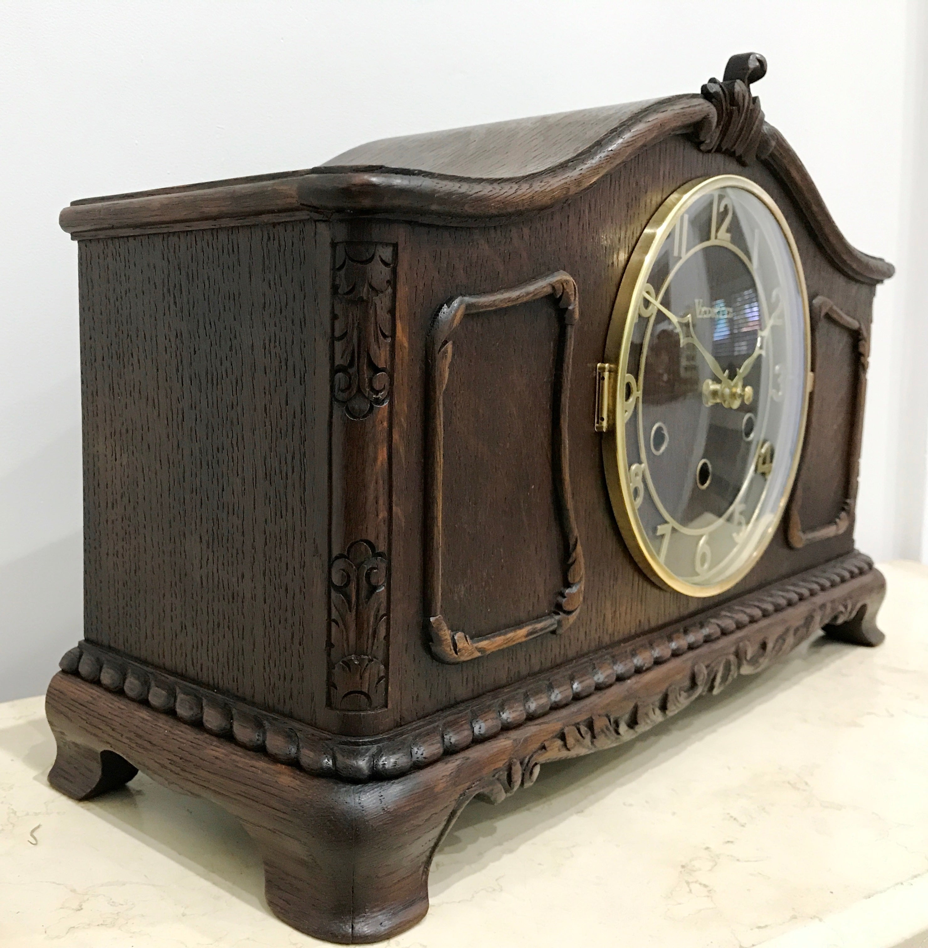 Original Vintage Battery Clock | eXibit collection