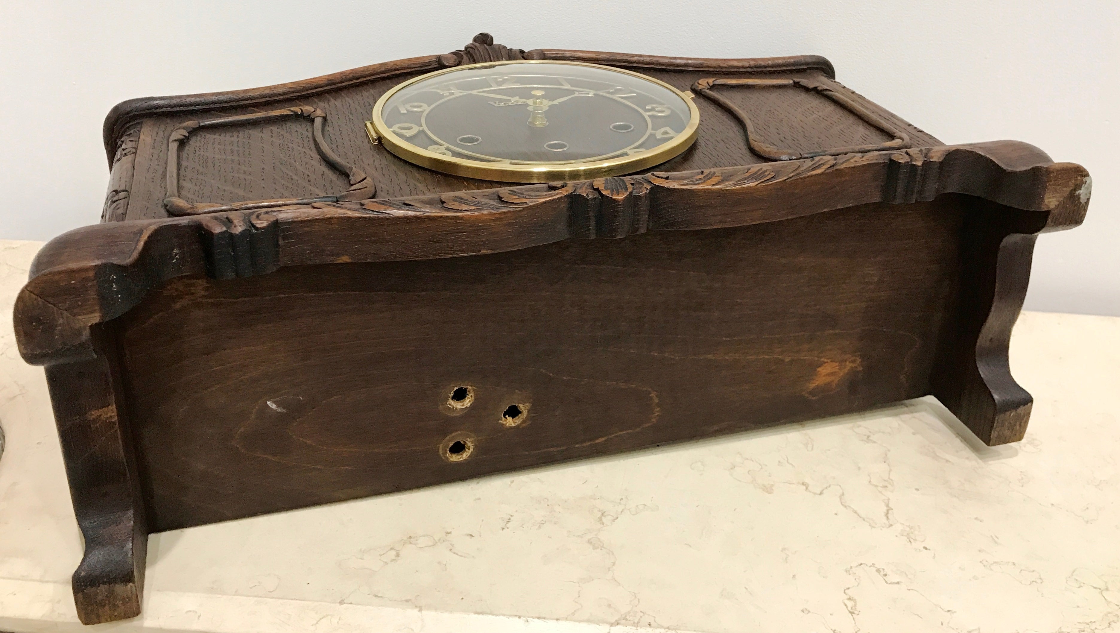 Original Vintage Battery Clock | eXibit collection