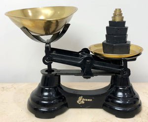 Vintage Cast Iron LIBRASCO Kitchen Scale | eXibit collection