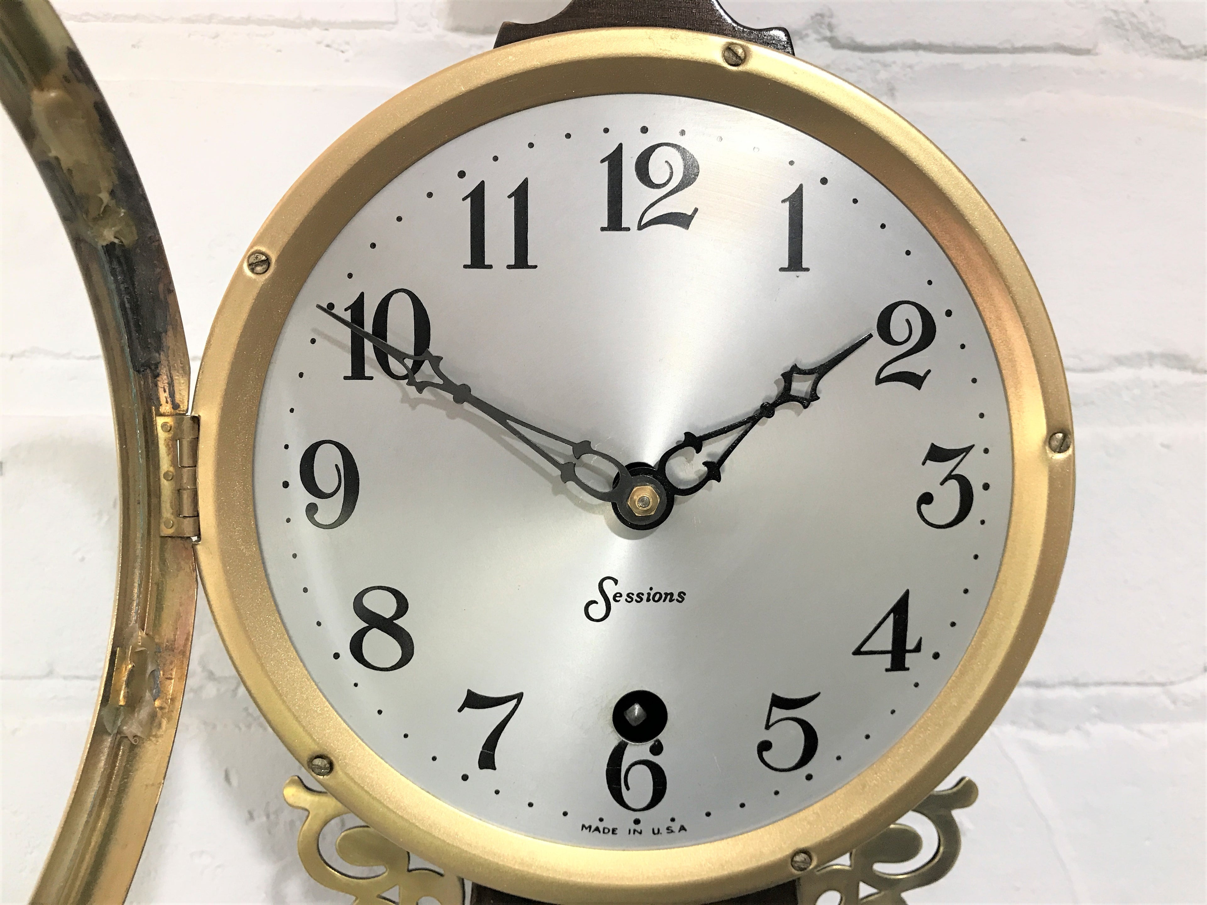 Antique Sessions Banjo Wall Clock | eXibit collection