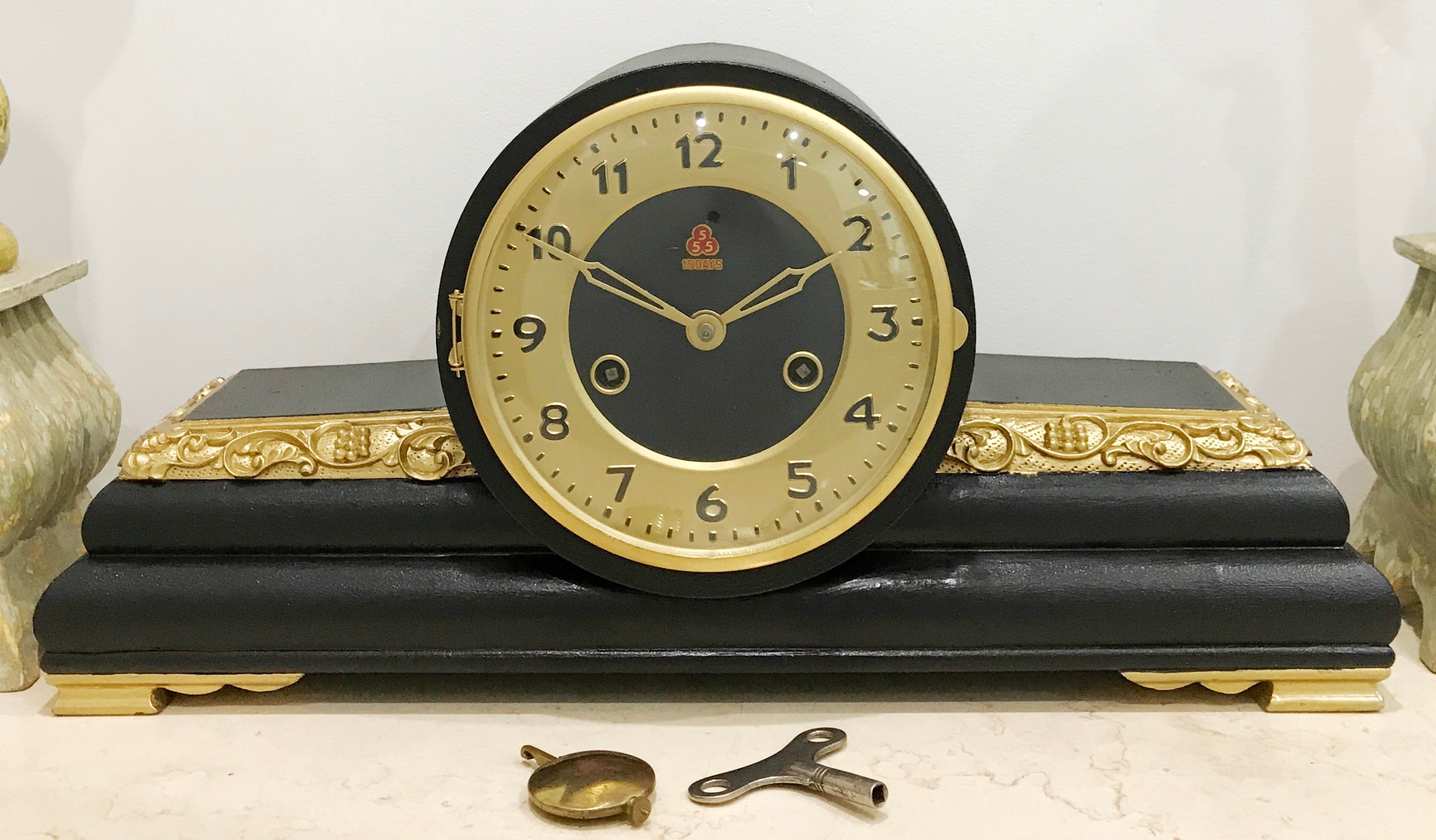 Vintage Mantel Clock | eXibit collection
