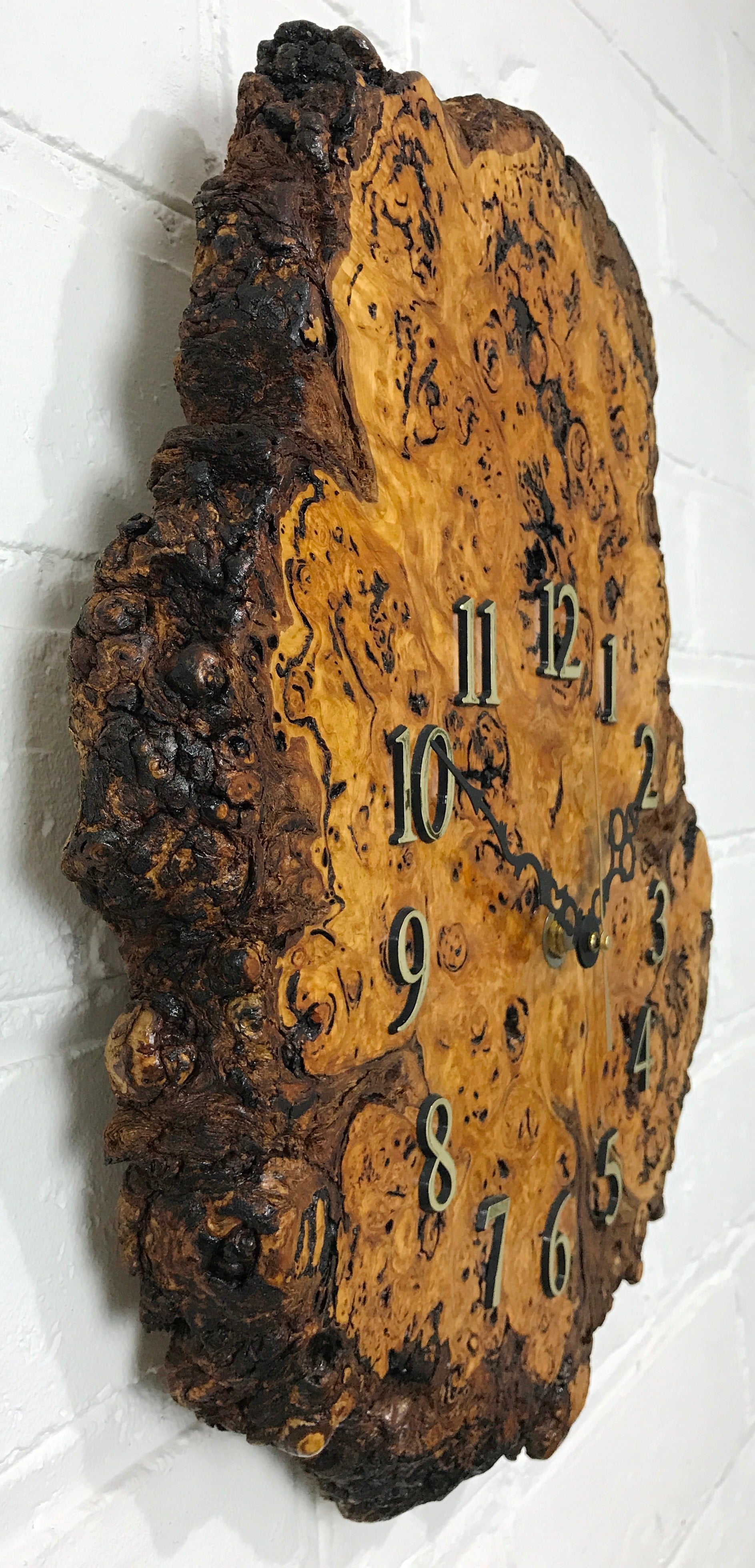 Tasmanian Oak Mulga Burl Battery Clock | eXibit collection
