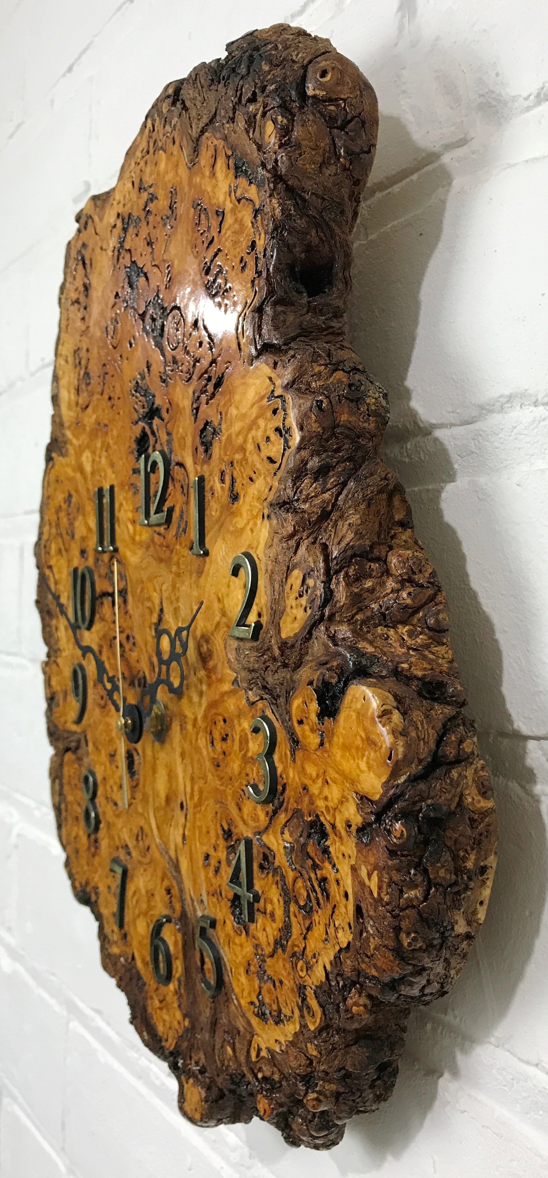 Tasmanian Oak Mulga Burl Battery Clock | eXibit collection