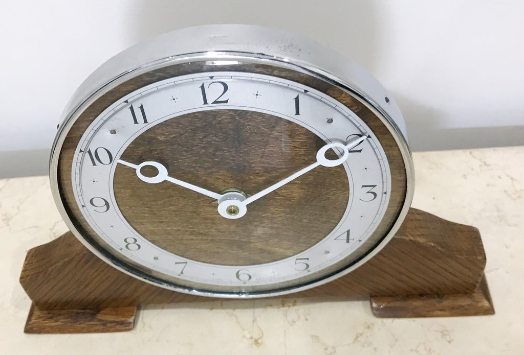 Vintage Battery Mantel Clock | eXibit collection