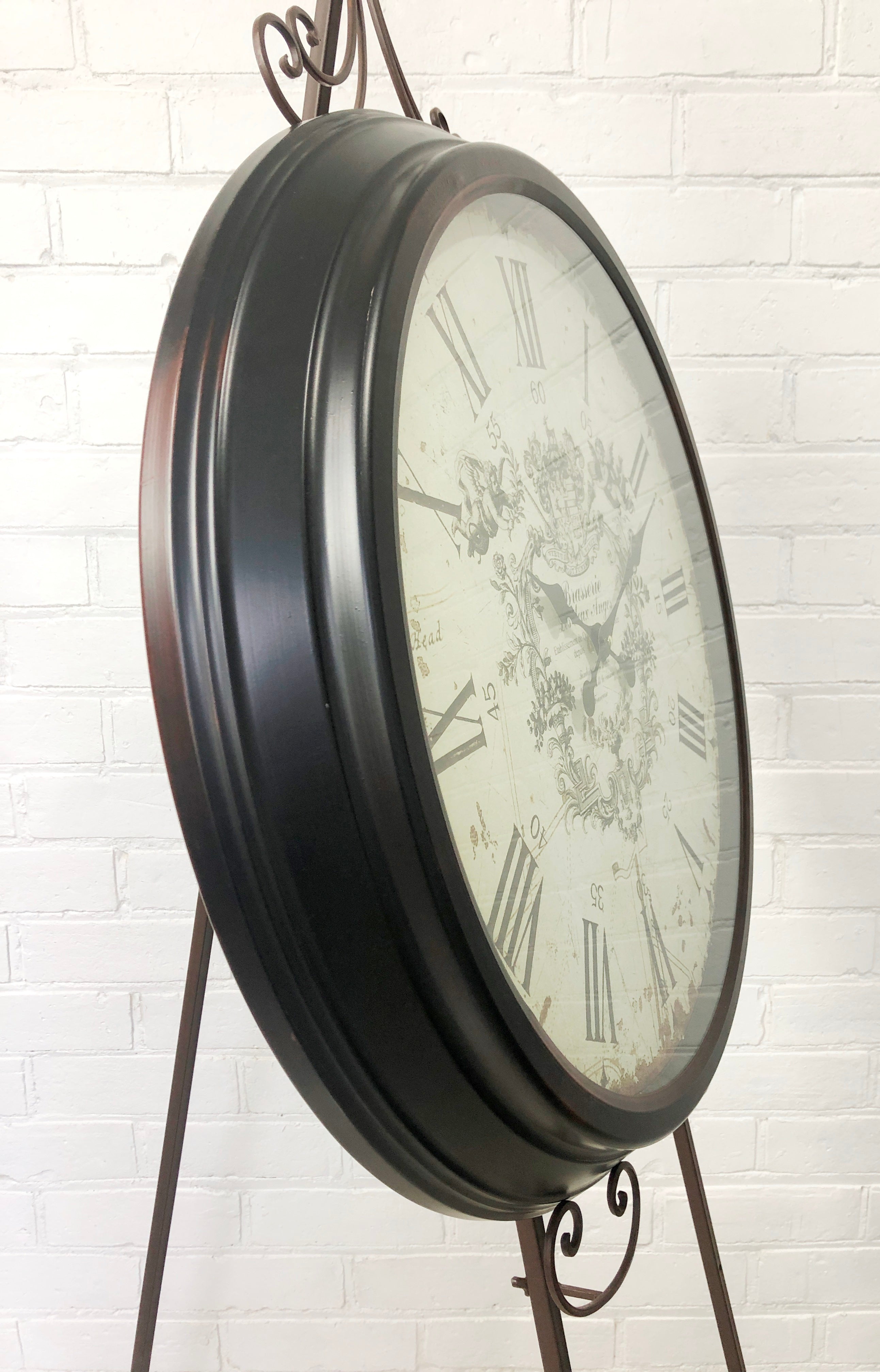 LARGE 70CM Round Metal Vintage Style Battery Clock on Display Easel | eXibit collection