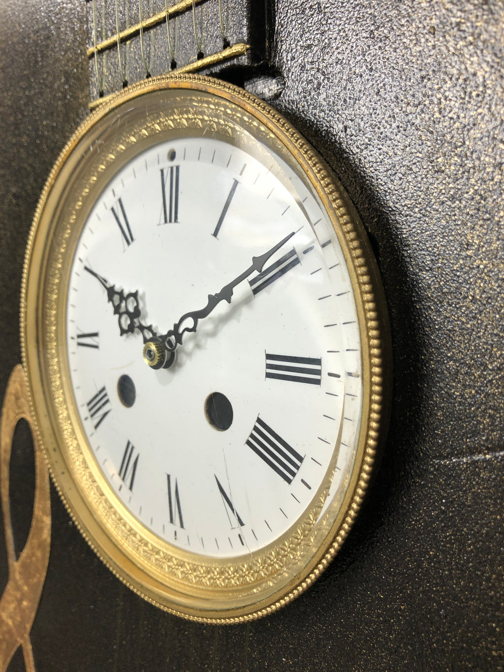 Original Suzuki Guitar Quartz Wall Clock | Adelaide Clocks