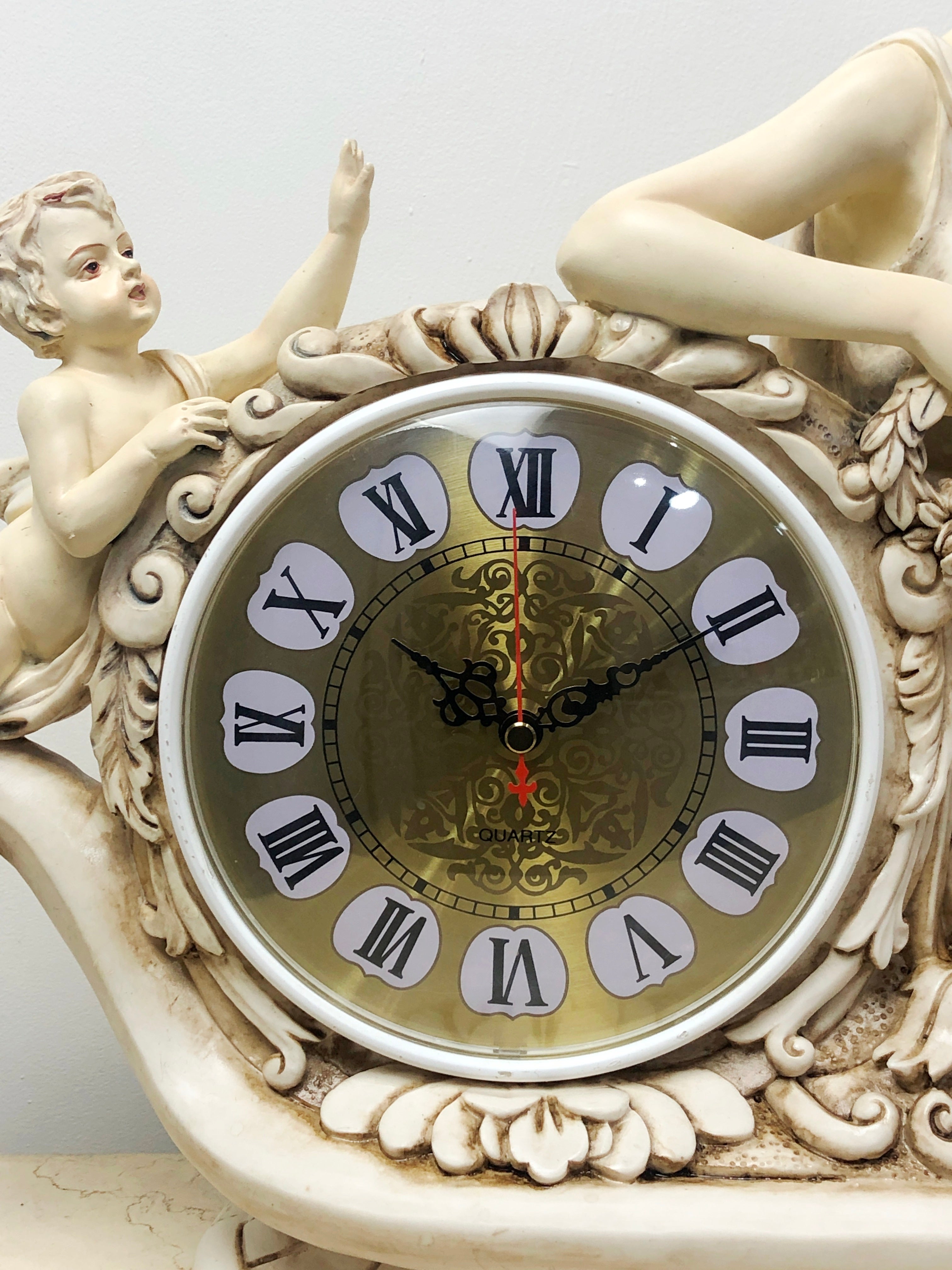 Vintage Lady with Cherubs / Cupids Battery Mantel Clock | eXibit collection