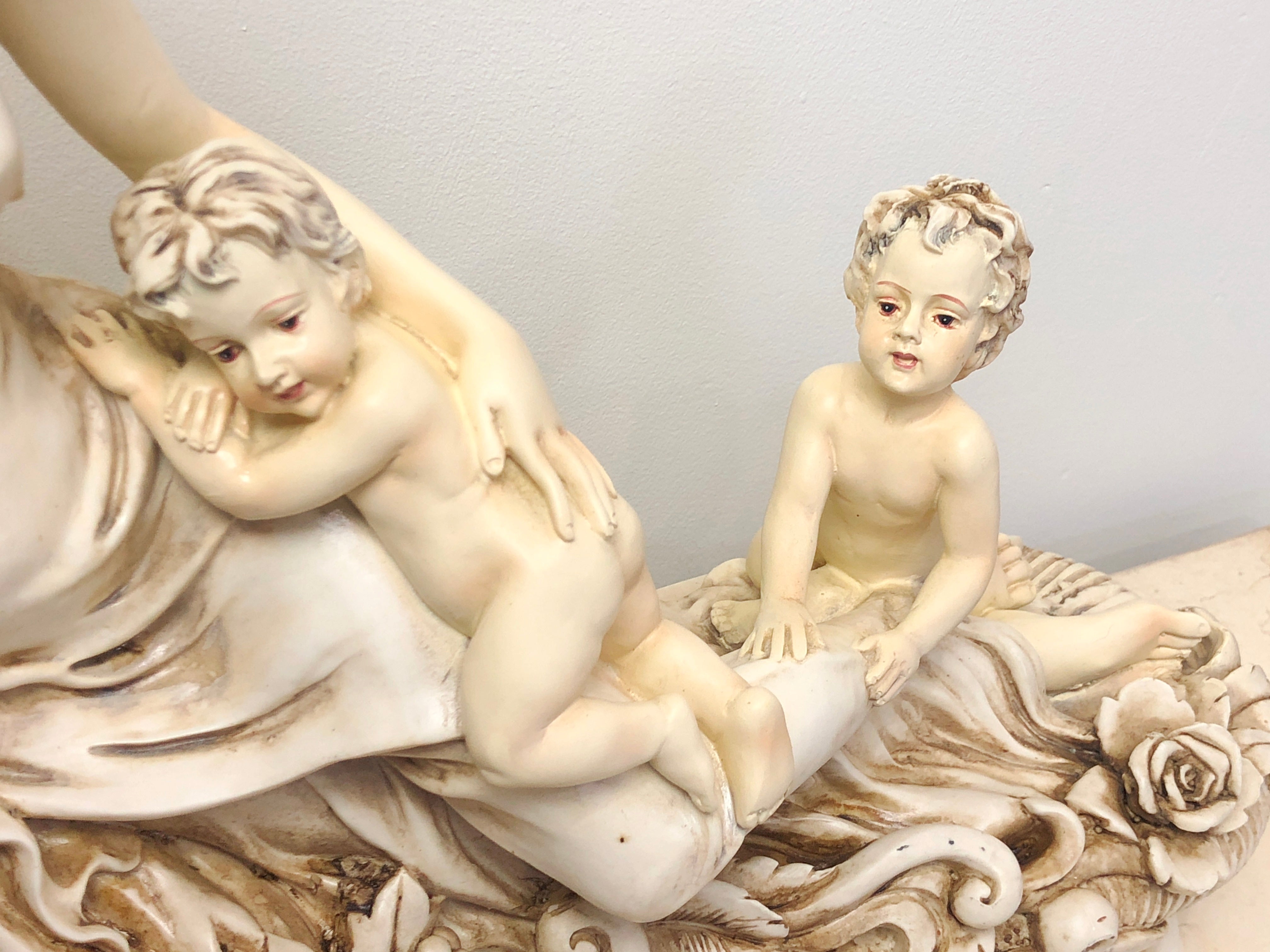 Vintage Lady with Cherubs / Cupids Battery Mantel Clock | eXibit collection