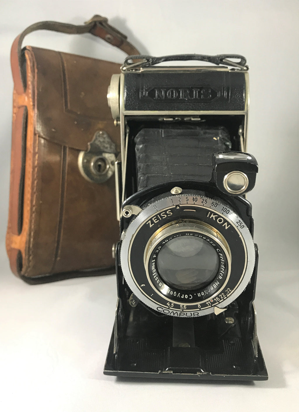 Noris Folding Camera