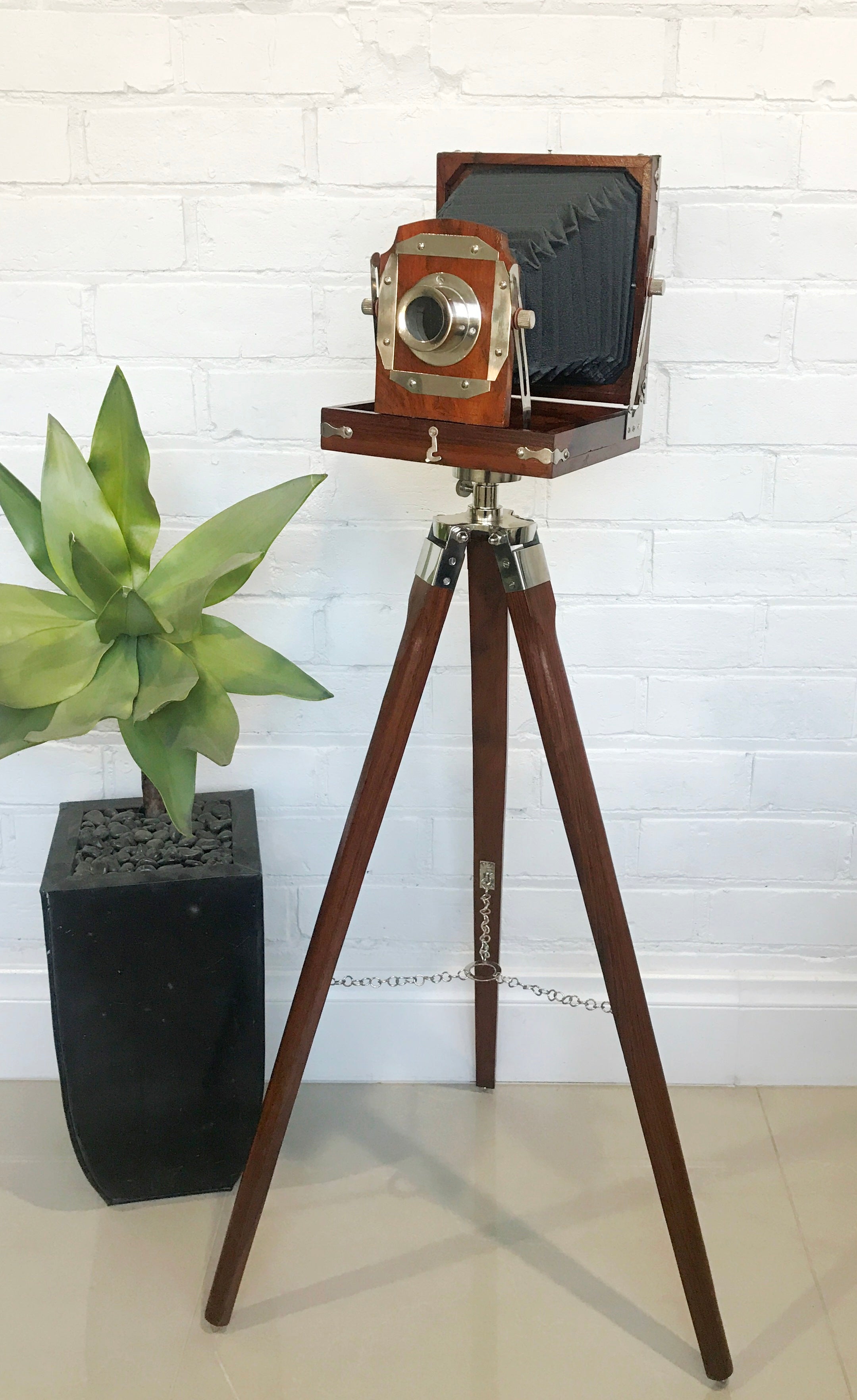 Vintage Look Folding Camera Stand | eXibit collection