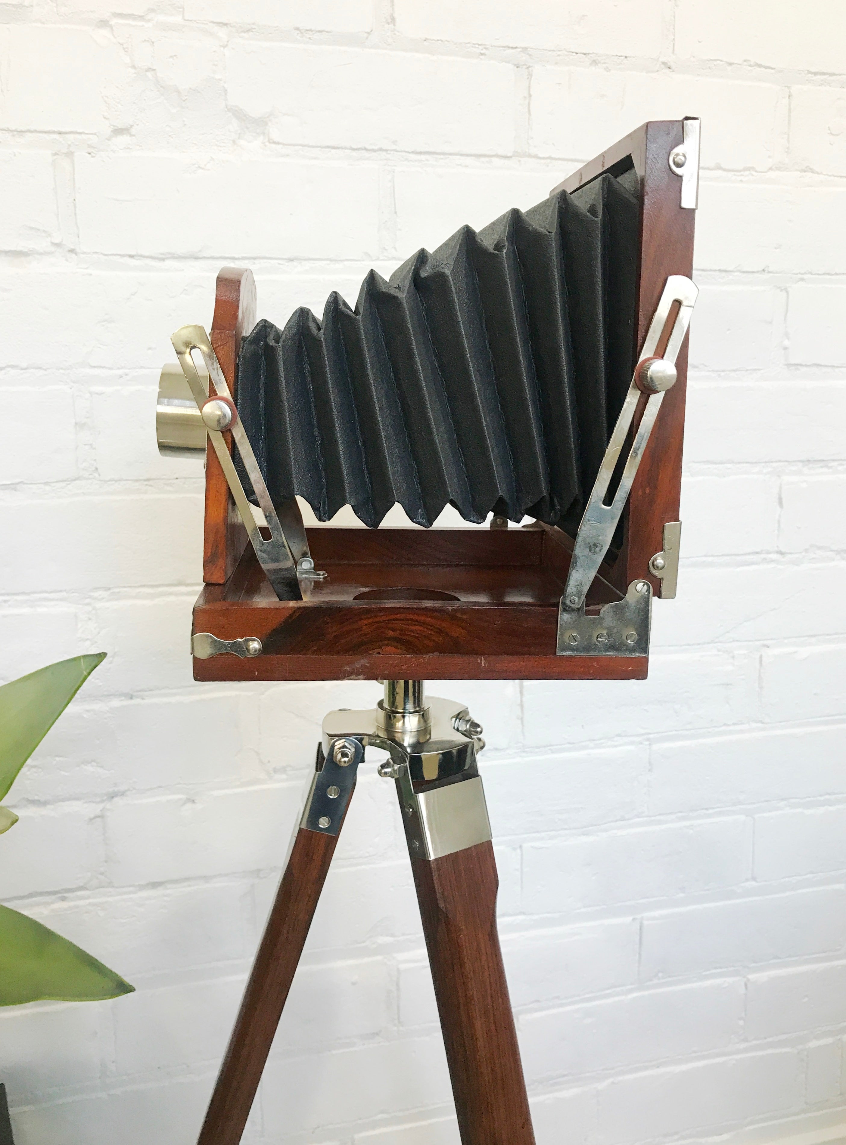Vintage Look Folding Camera Stand | eXibit collection