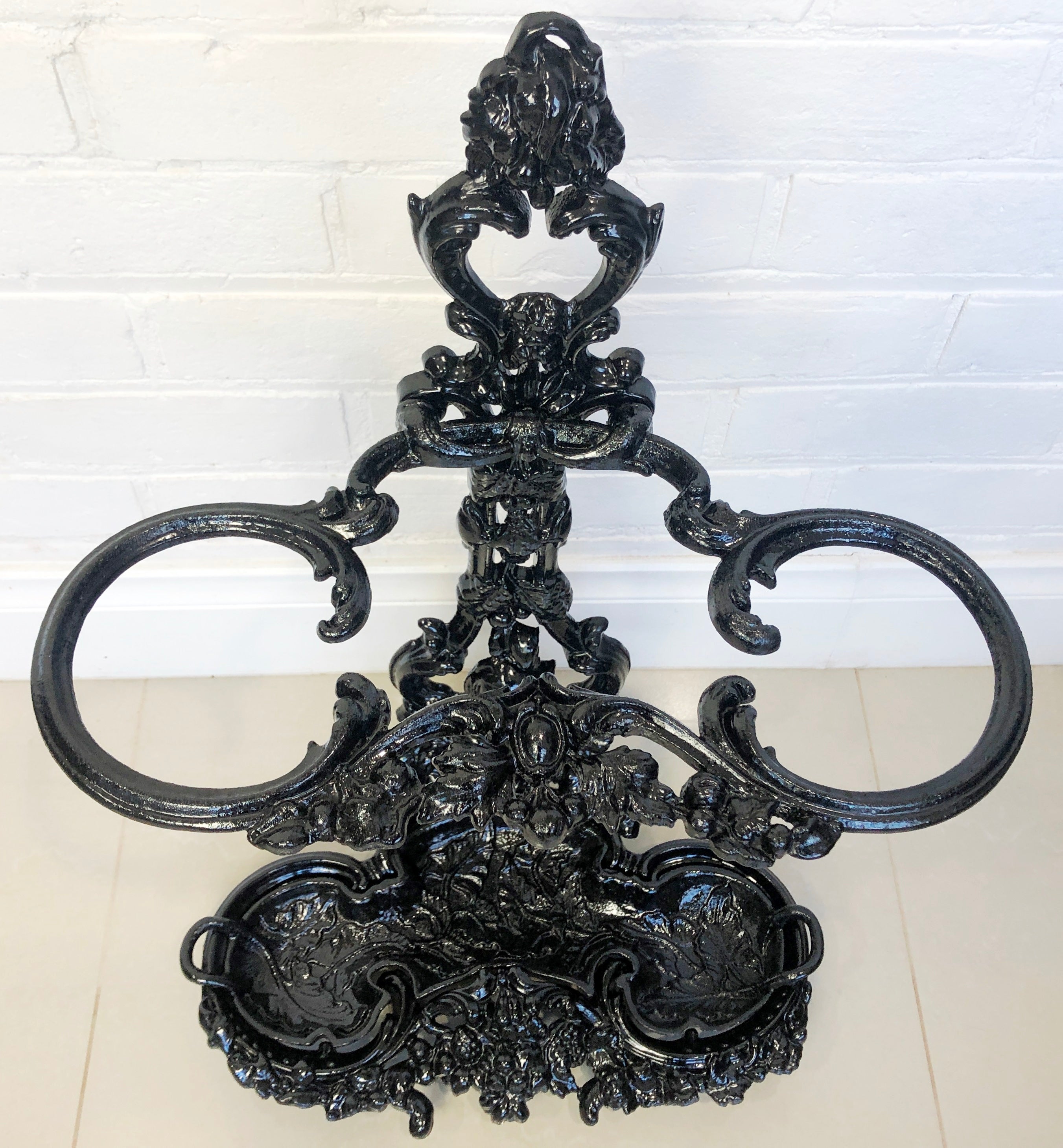 Coalbrookdale Ornate Black Iron Umbrella Stand | eXibit collection