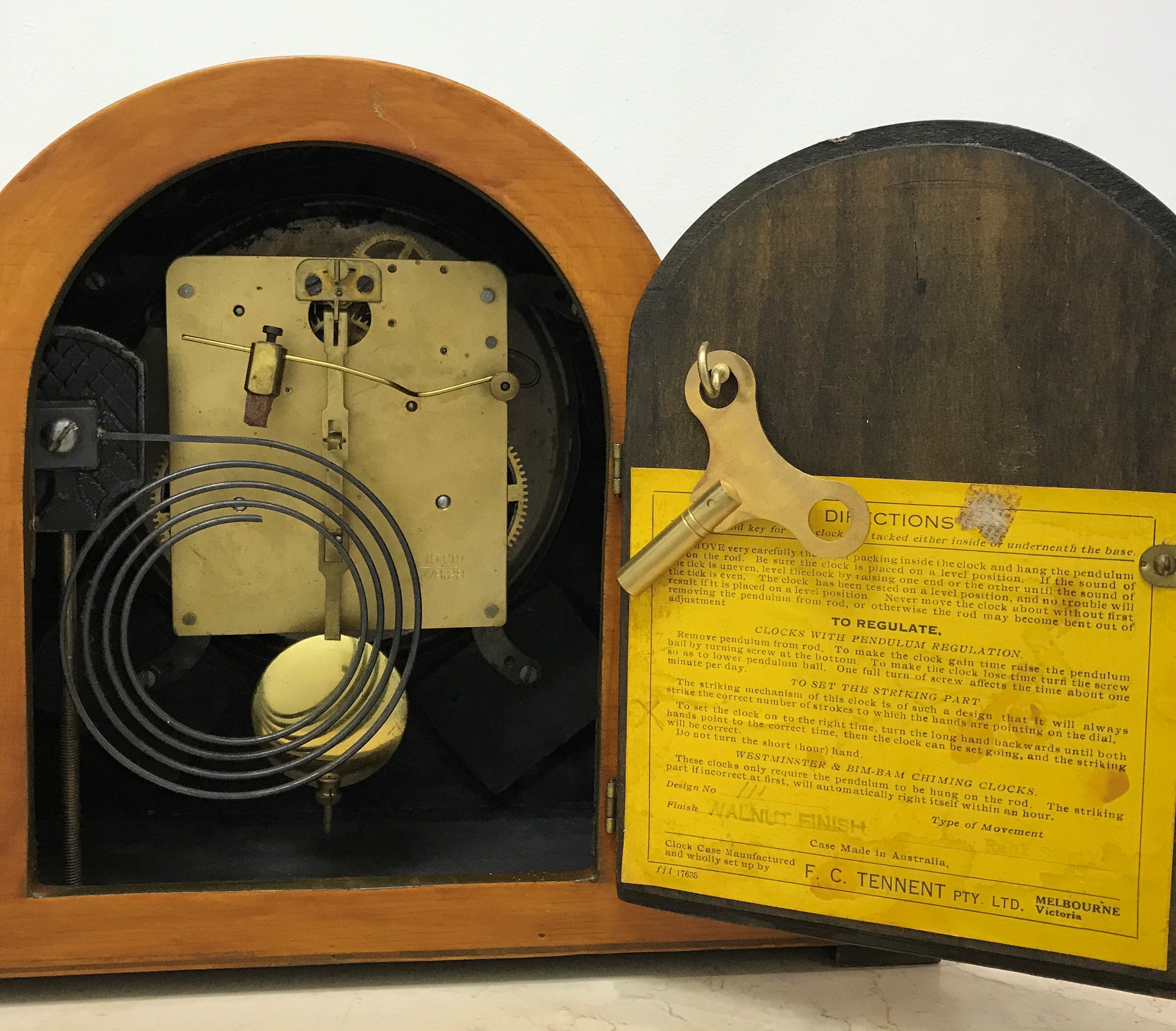 Vintage Mantel Clock | eXibit collection