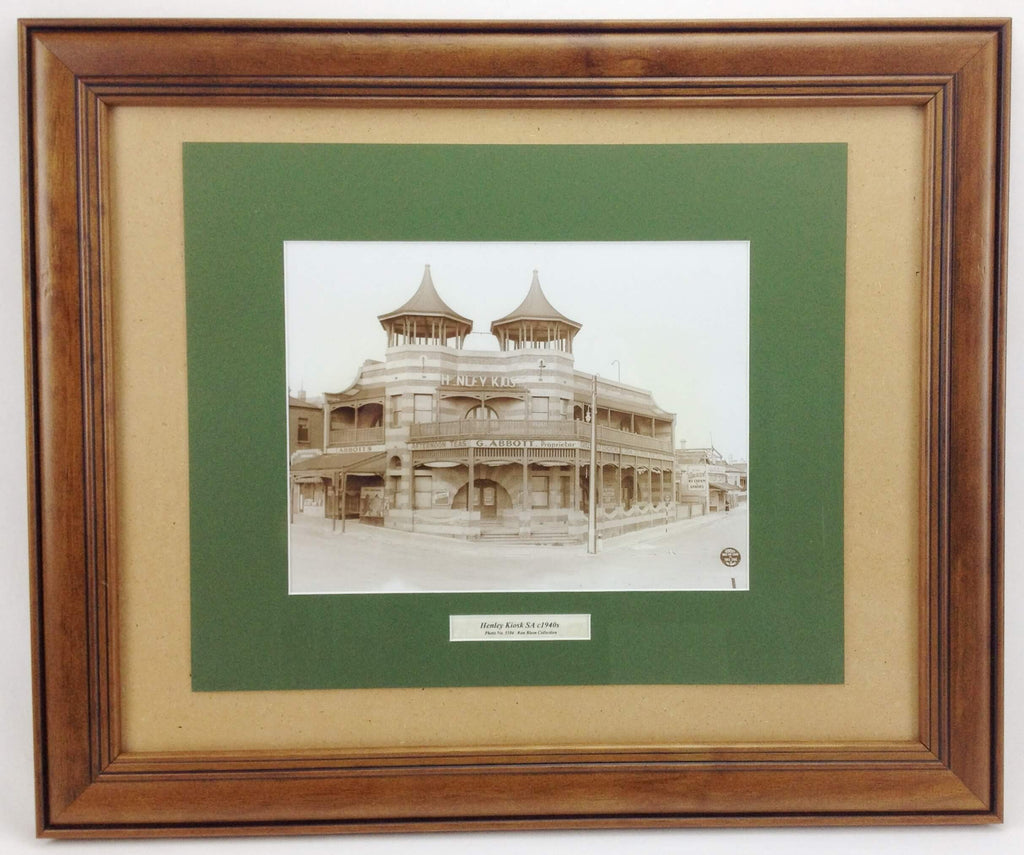 Vintage Henley Beach Kiosk Picture | Adelaide Clocks