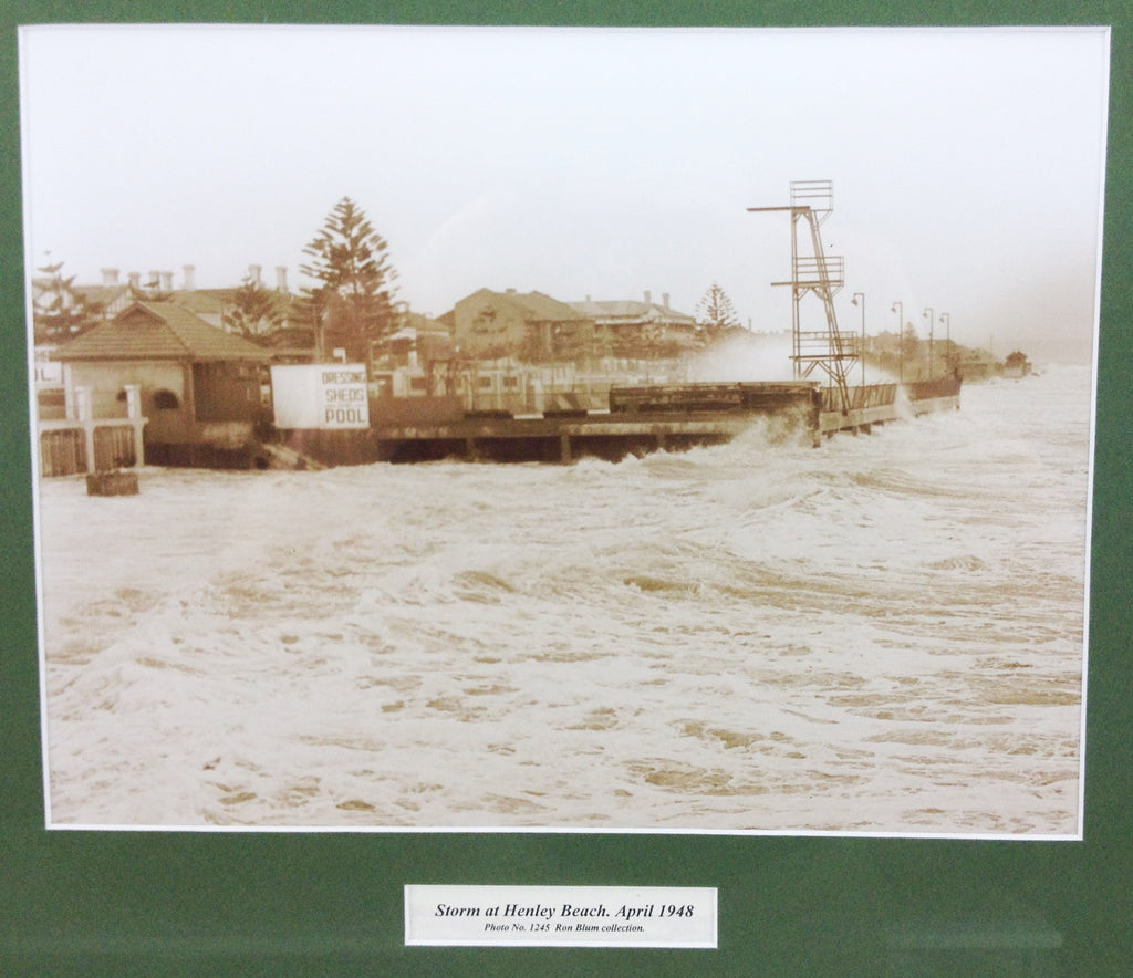 Vintage Henley Beach Kiosk Picture | Adelaide Clocks