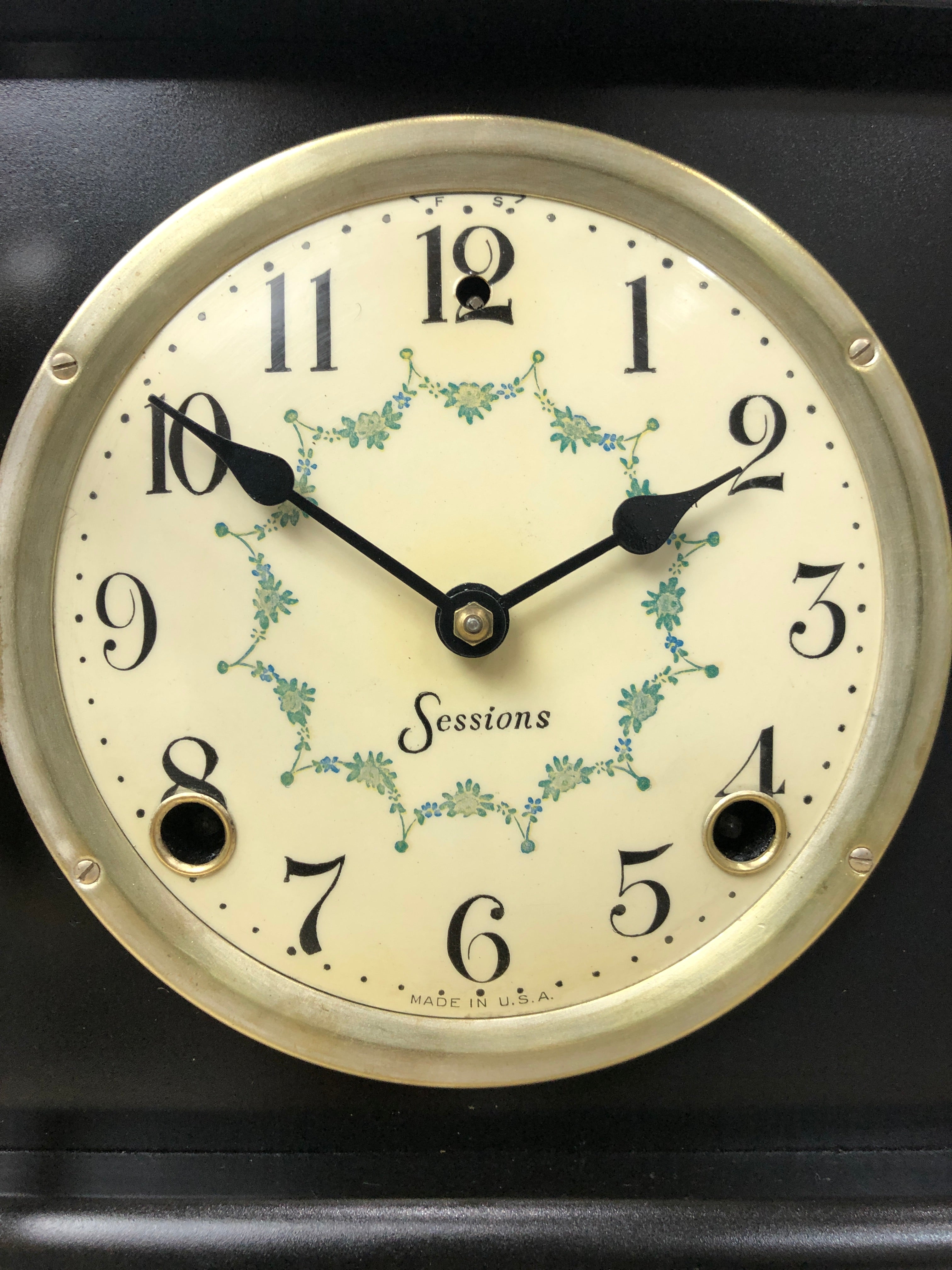 Antique Sessions Hammer Coil Chime Mantel Clock | eXibit collection