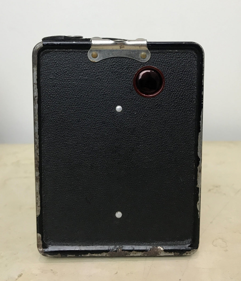 Vintage Kodak SIX-20 Brownie Camera | eXibit collection