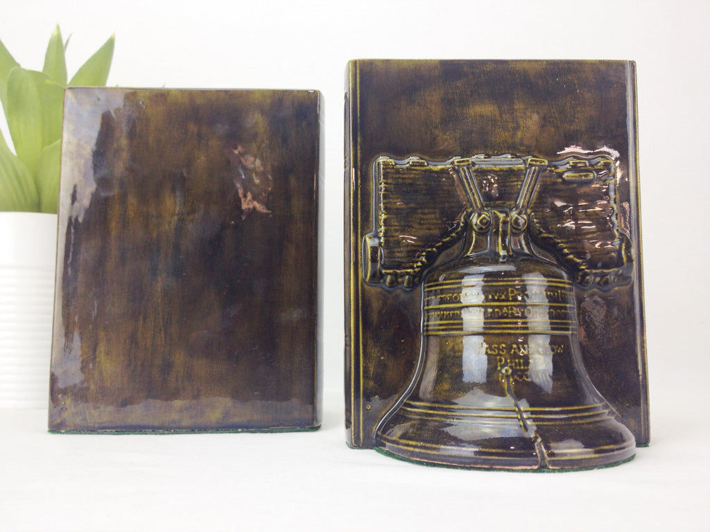 American Liberty Bell Bookcase Bookends | eXibit collection