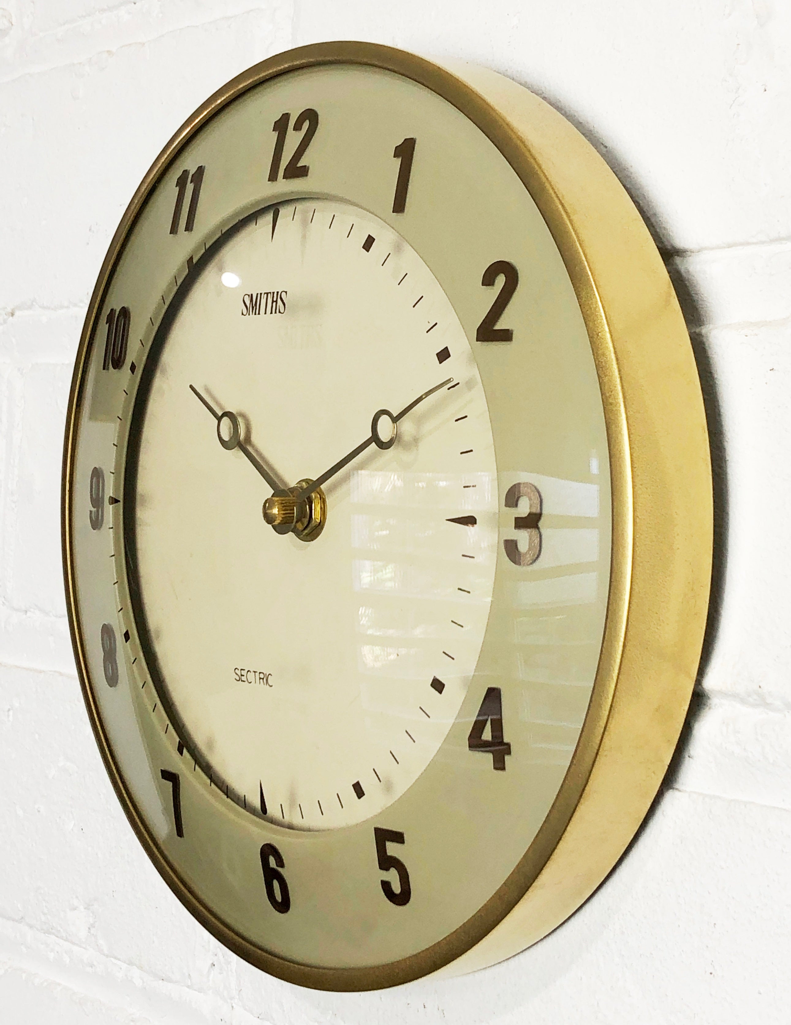 Vintage Smiths Sectric Metal Kitchen Wall Clock | eXibit collection