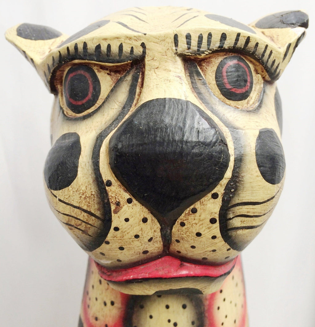 Spotted Cheetah Leopard Cat Sculpture | eXibit collection