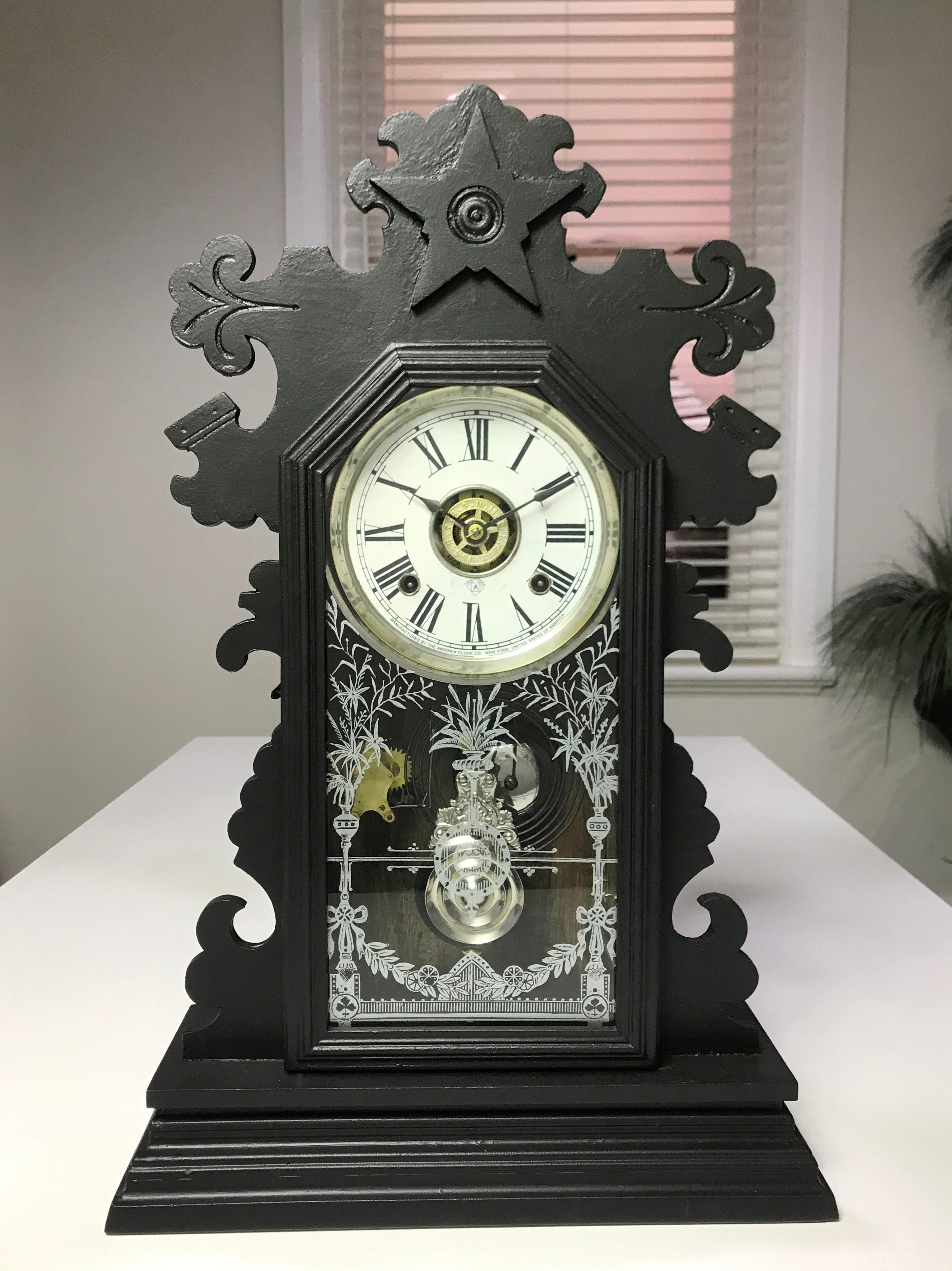 Antique Mantel Clock | eXibit collection