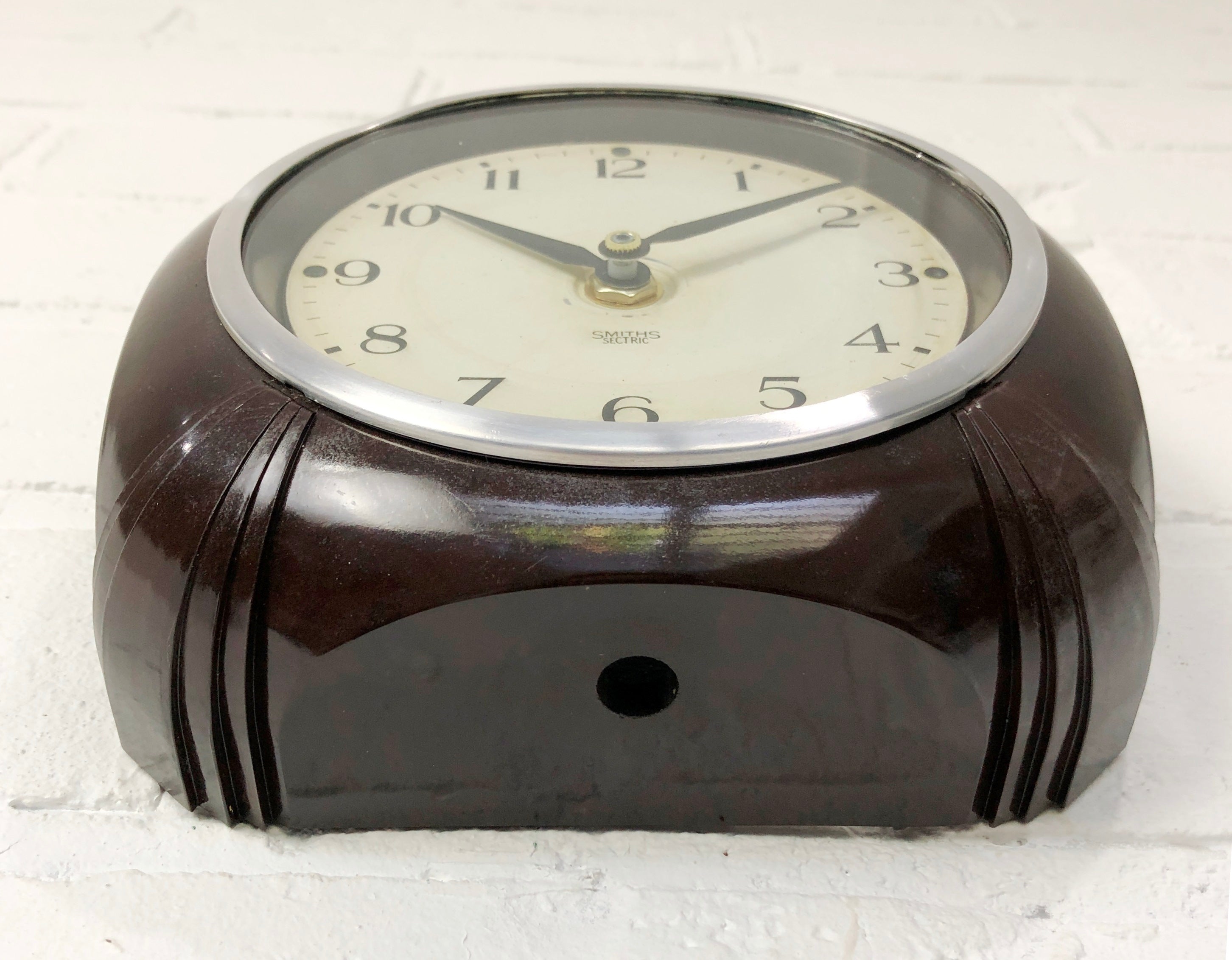 Original Smiths Sectric Bakelite Kitchen Wall Clock | eXibit collection