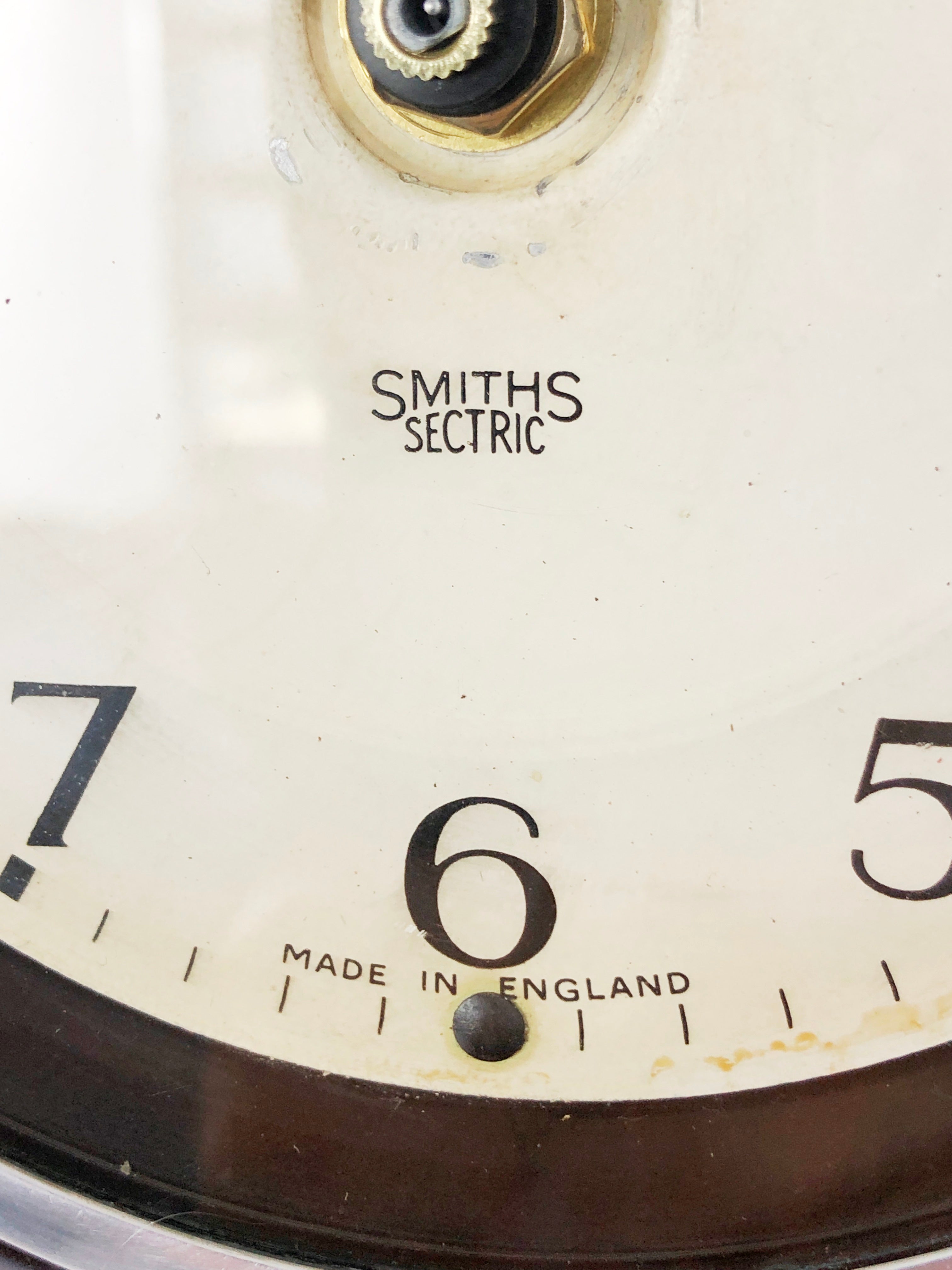 Original Smiths Sectric Bakelite Kitchen Wall Clock | eXibit collection