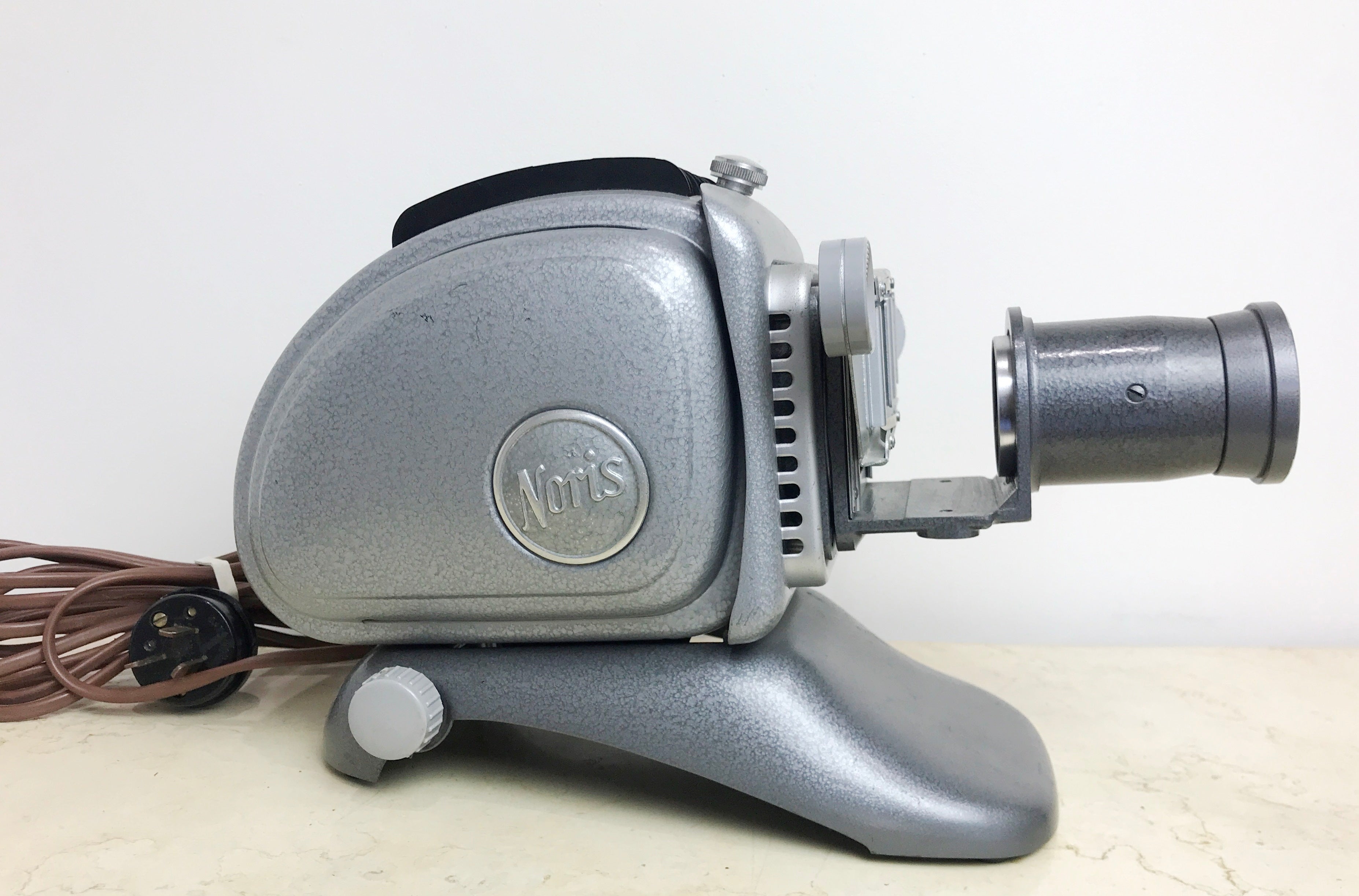 Noris Slide Projector